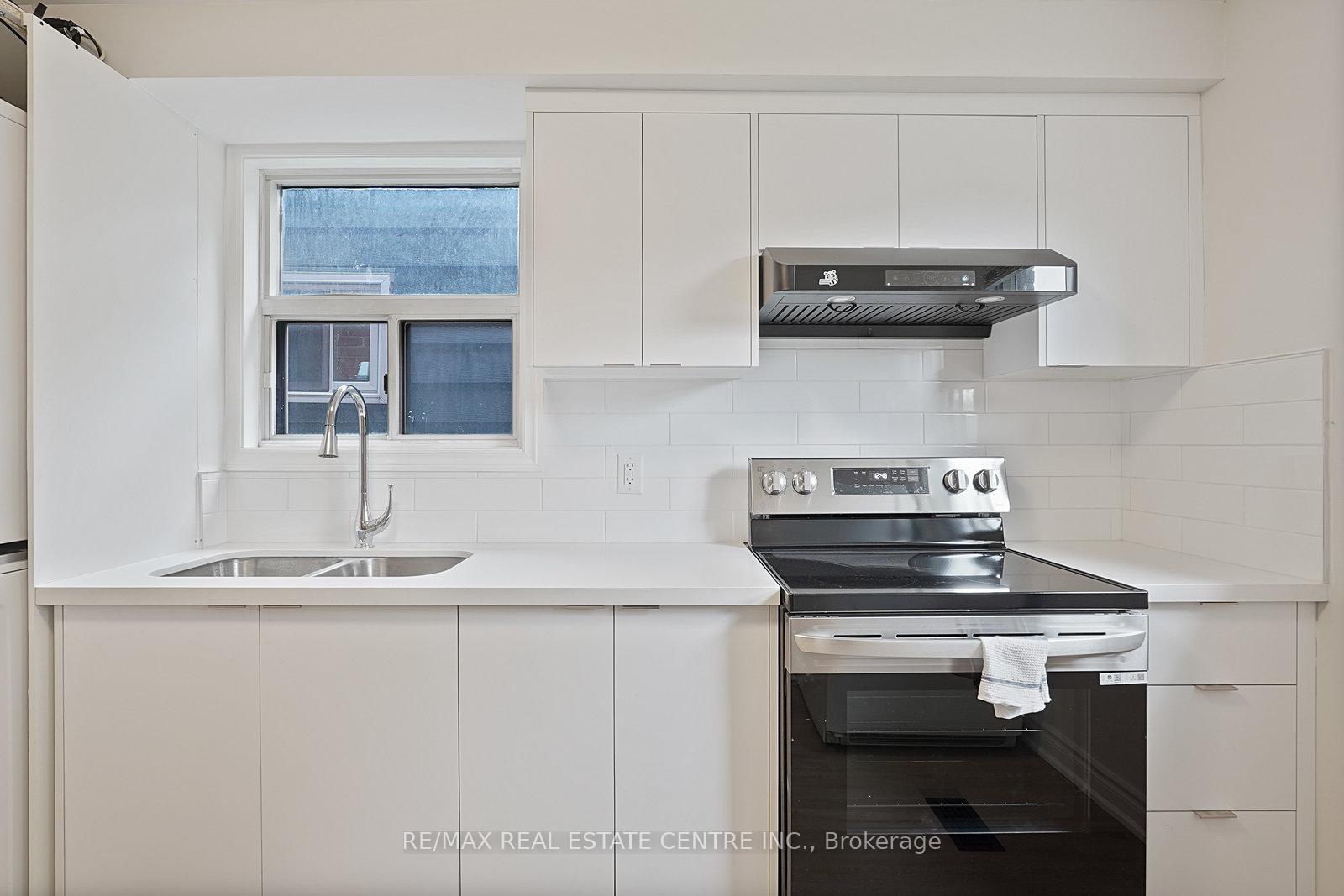 Photo 13 of 482 Rhodes Avenue, Toronto, Greenwood-Coxwell — HOMEH