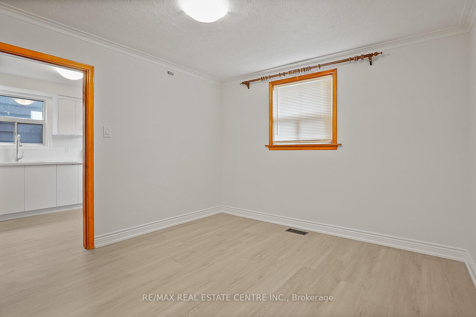 Photo 17 of 482 Rhodes Avenue, Toronto, Greenwood-Coxwell — HOMEH