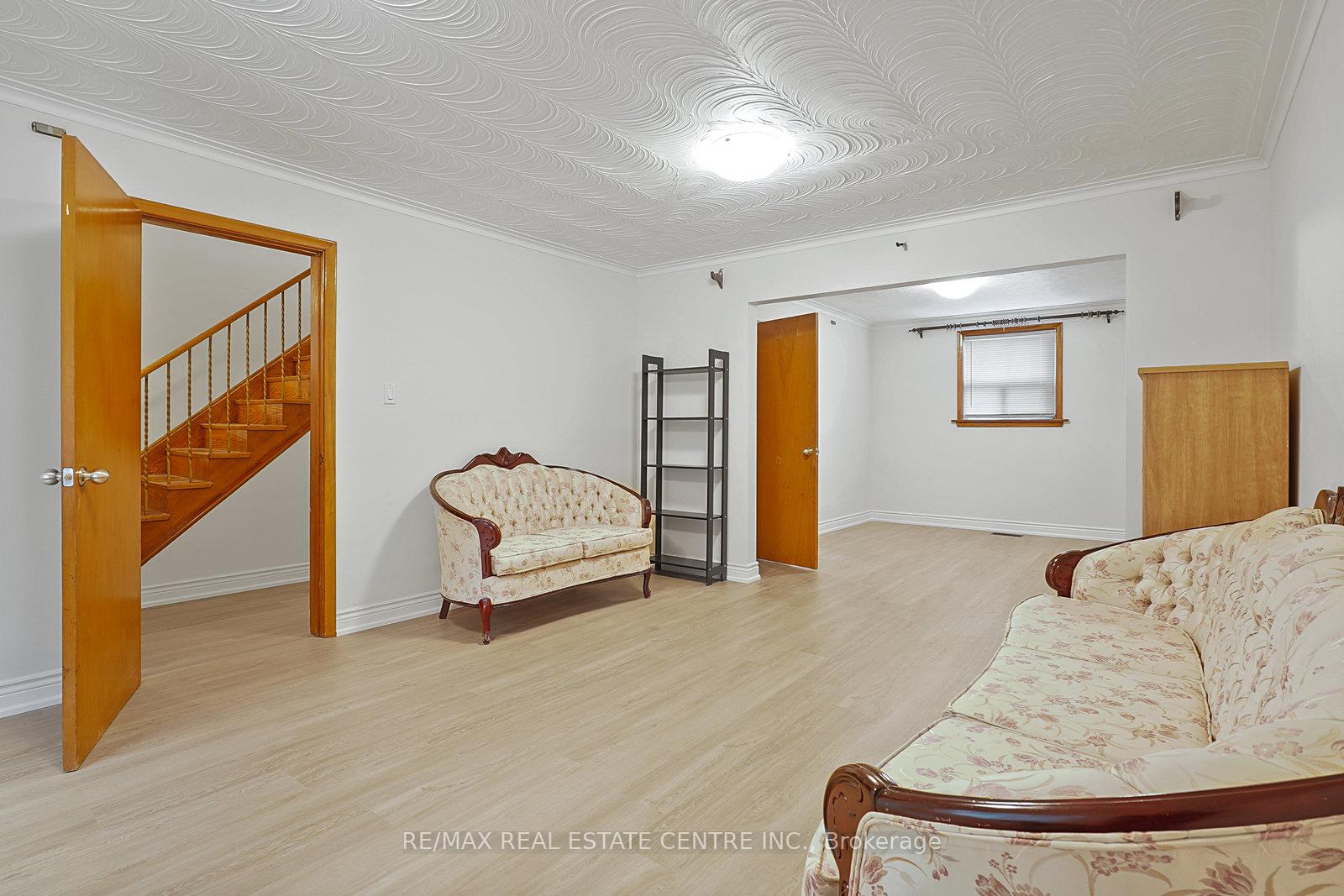 Photo 19 of 482 Rhodes Avenue, Toronto, Greenwood-Coxwell — HOMEH