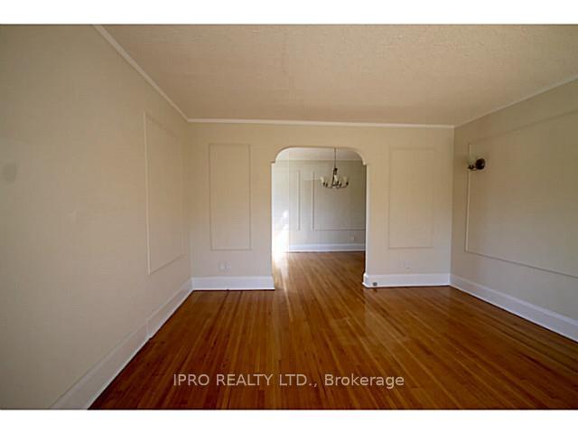 Photo 8 of Unit Main, 1160 Avenue Road, Toronto, Lawrence Park South — HOMEH