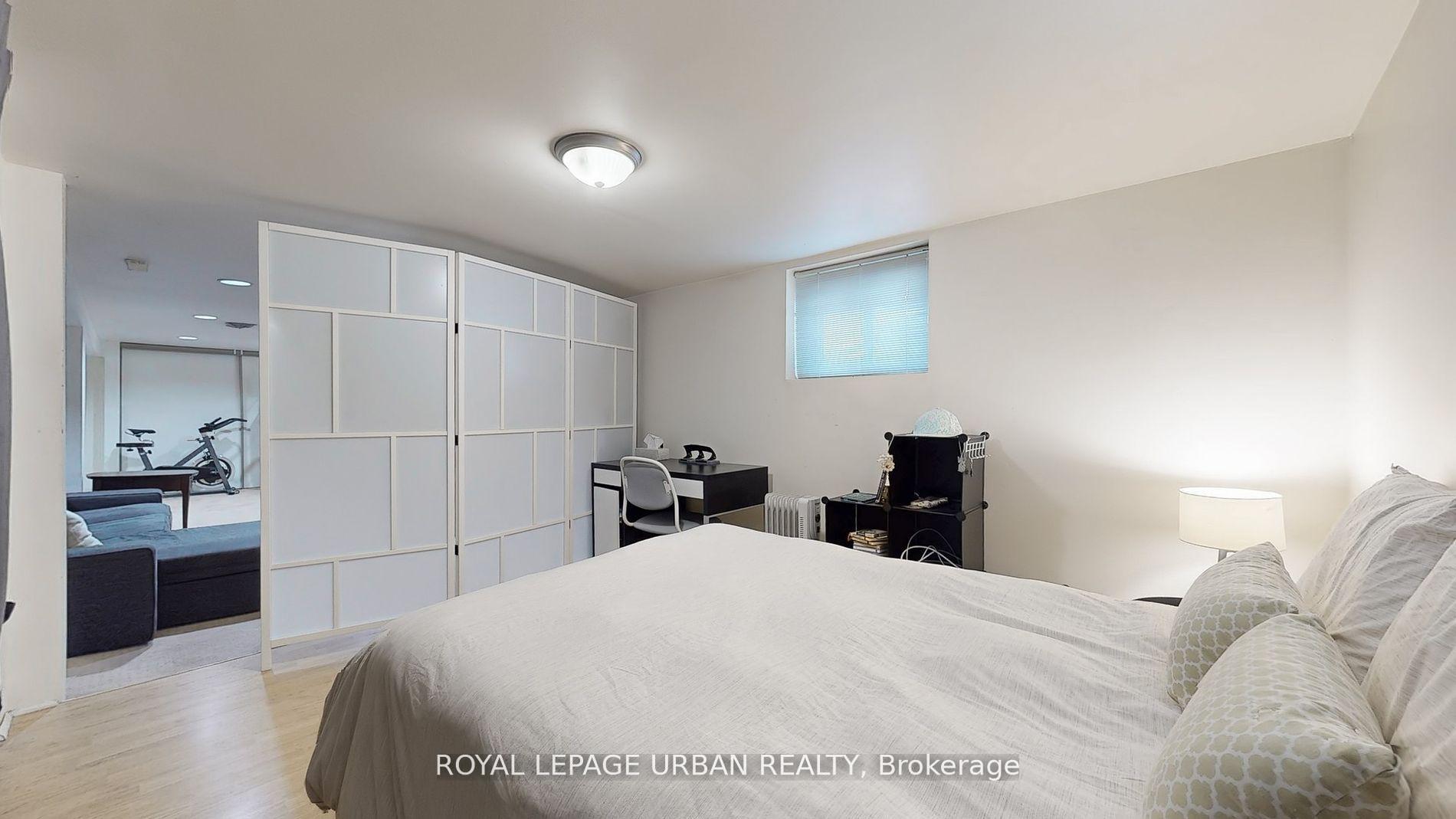 Photo 42 of 61 Binswood Avenue, Toronto, East York — HOMEH