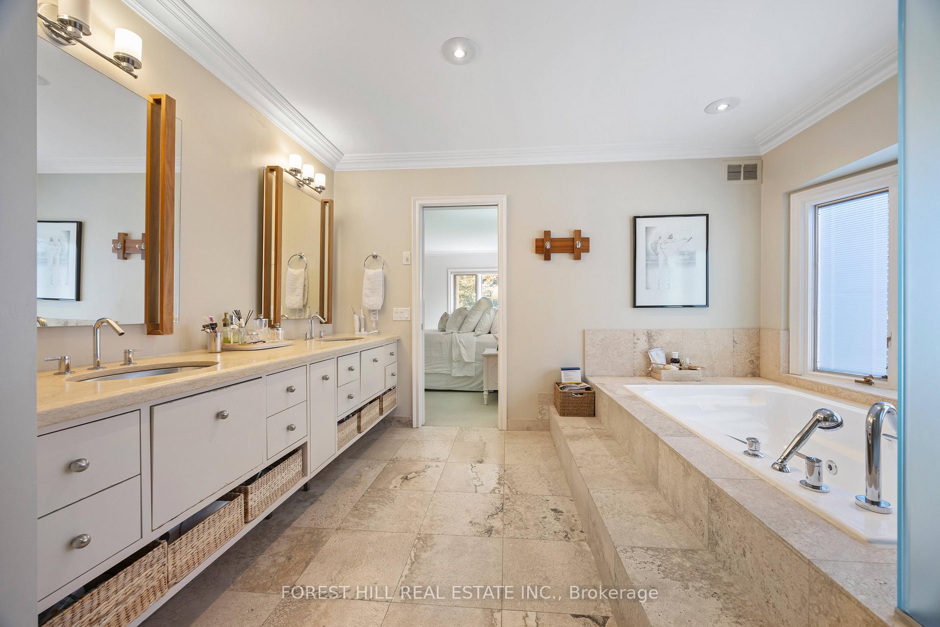 Photo 15 of 88 Yonge Boulevard, Toronto, Bedford Park-Nortown — HOMEH