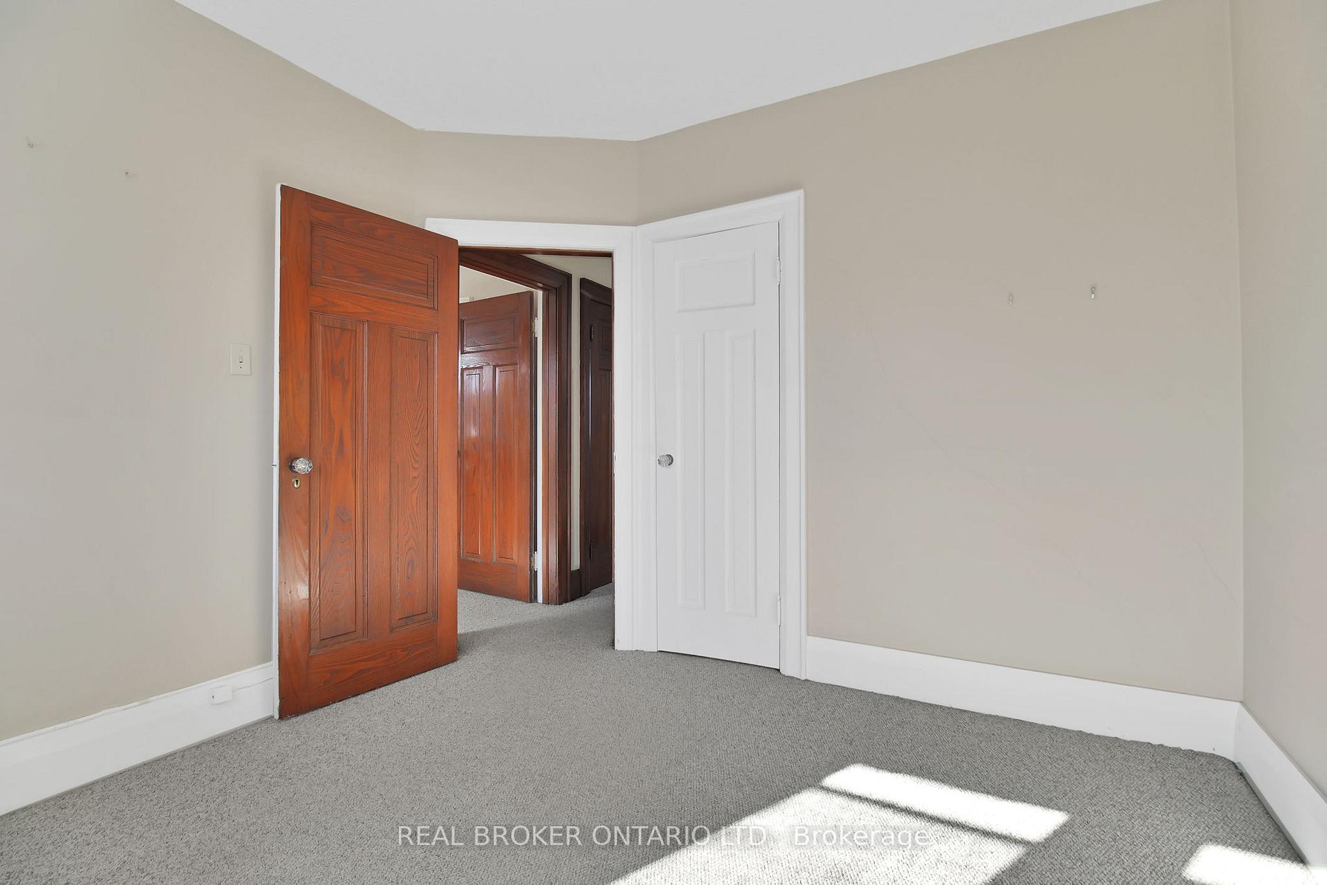Photo 24 of 152 Briar Hill Avenue, Toronto, Lawrence Park South — HOMEH