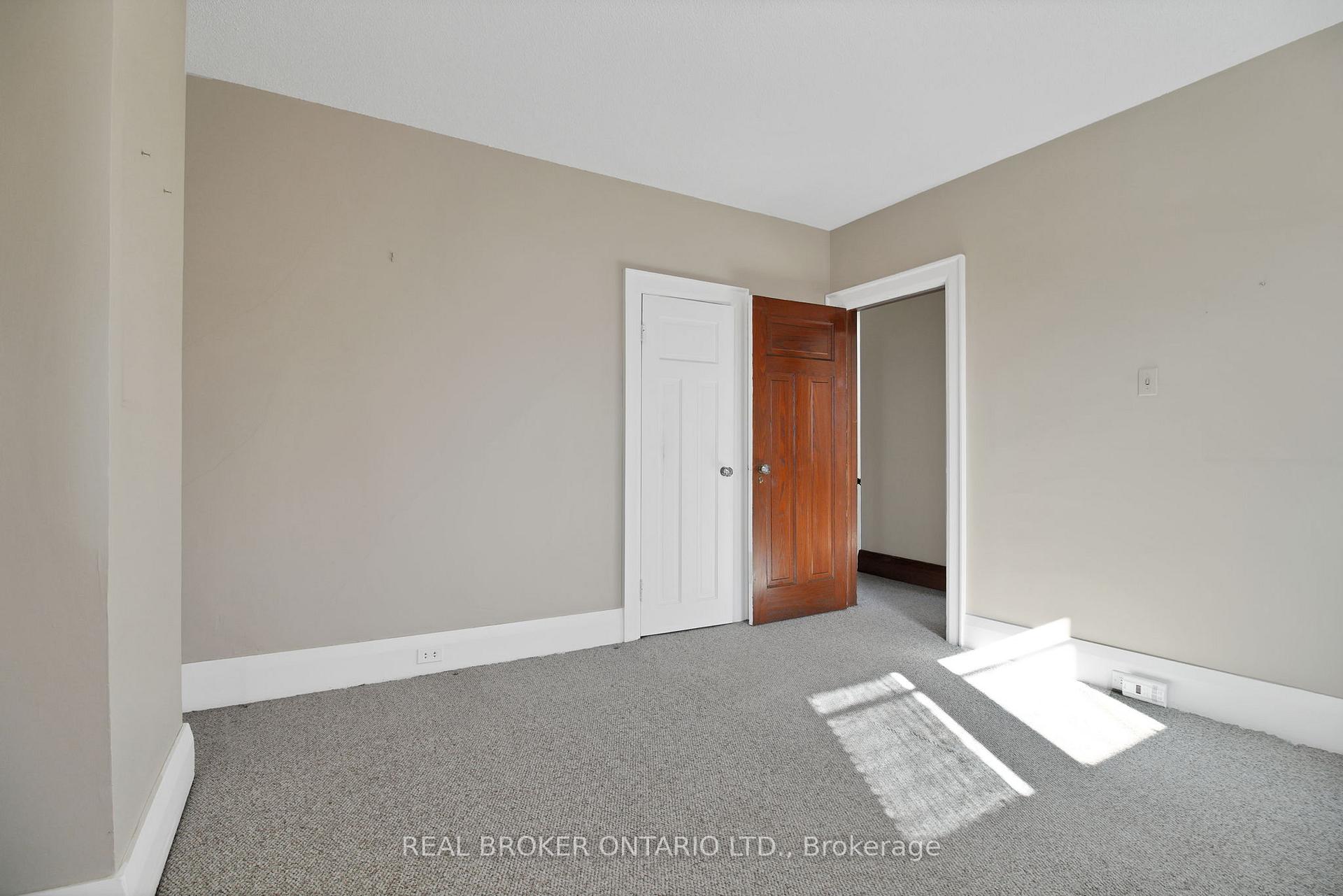 Photo 27 of 152 Briar Hill Avenue, Toronto, Lawrence Park South — HOMEH