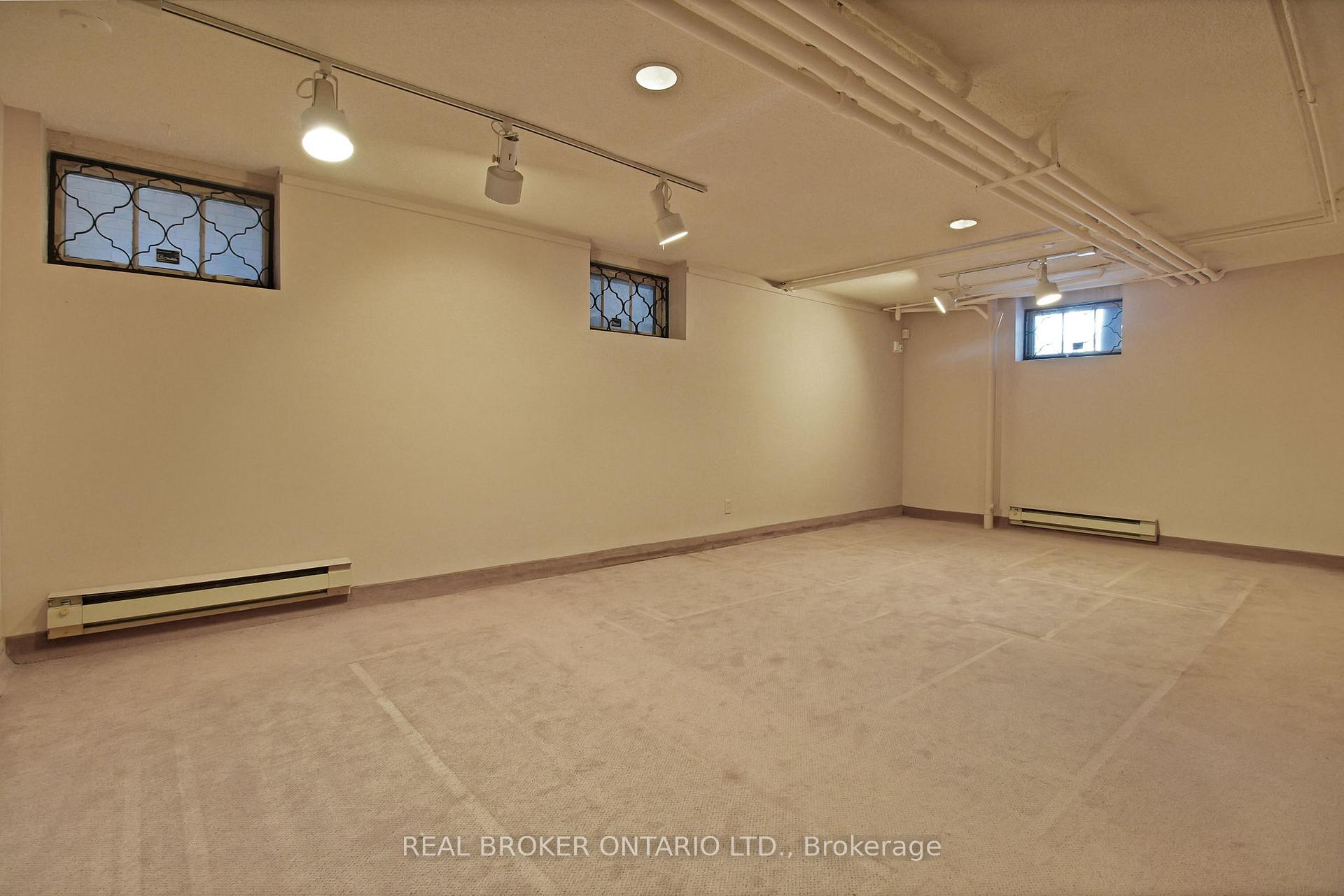 Photo 41 of 152 Briar Hill Avenue, Toronto, Lawrence Park South — HOMEH