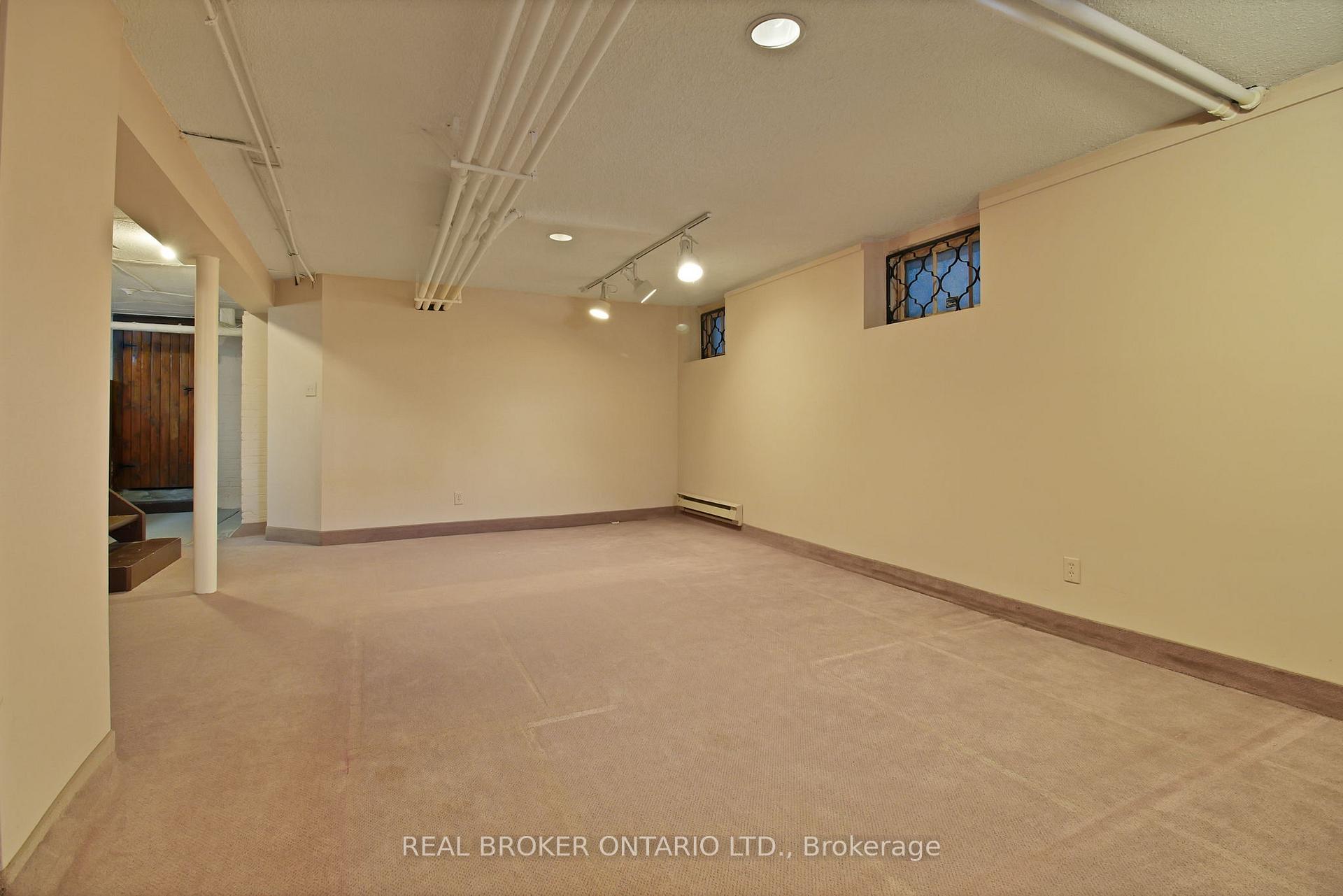 Photo 44 of 152 Briar Hill Avenue, Toronto, Lawrence Park South — HOMEH