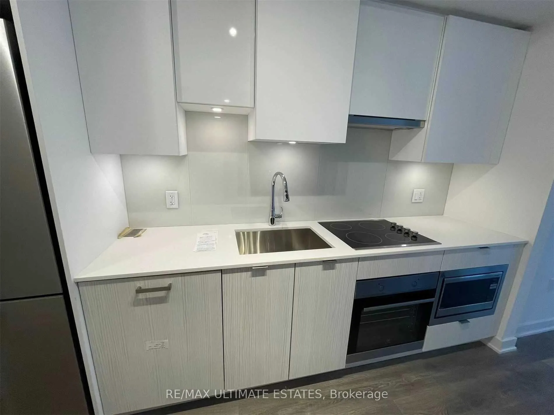 Photo 2 of Unit 2416, 195 Redpath Avenue, Toronto, Mount Pleasant West — HOMEH