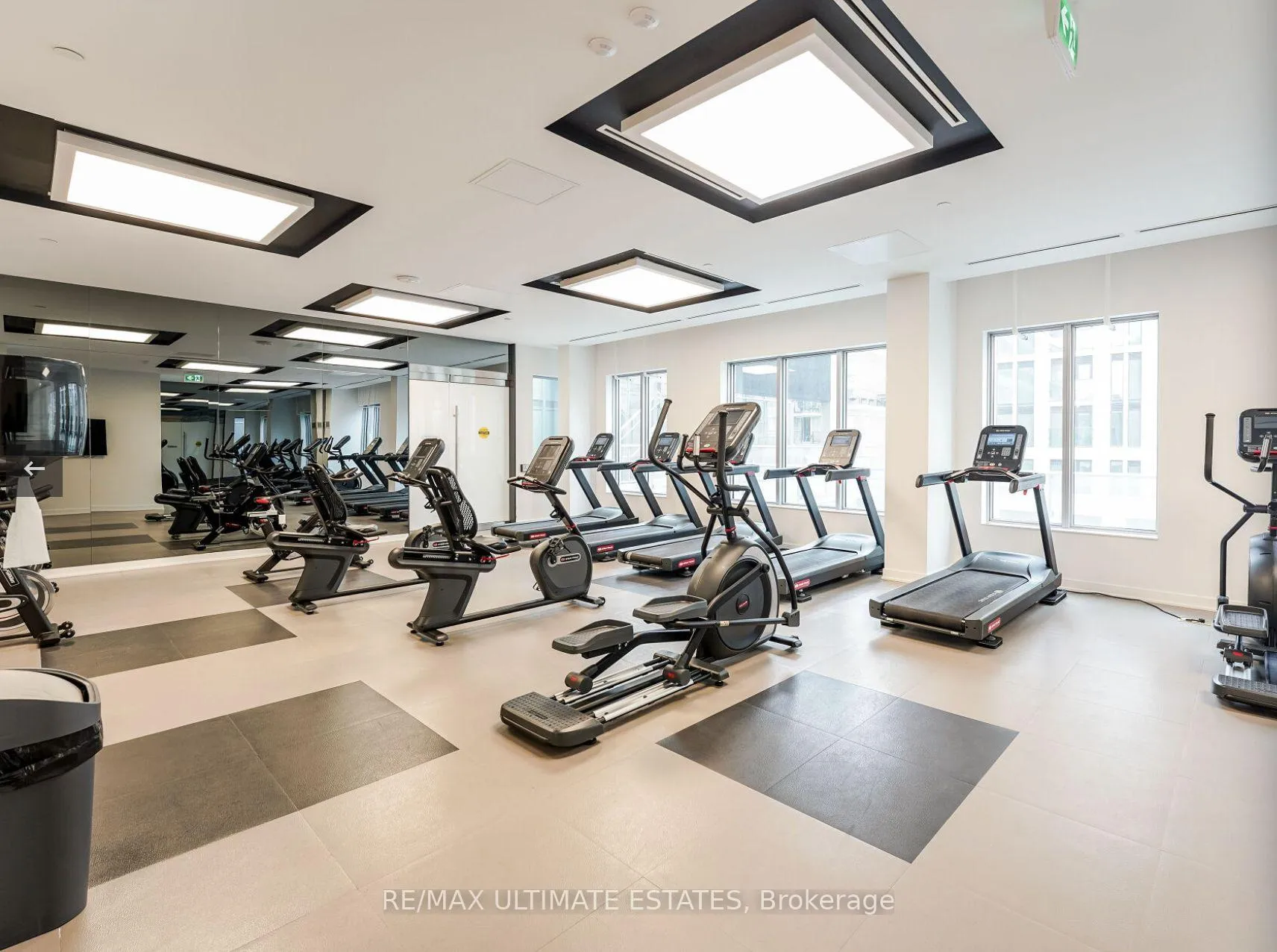 Photo 9 of Unit 2416, 195 Redpath Avenue, Toronto, Mount Pleasant West — HOMEH