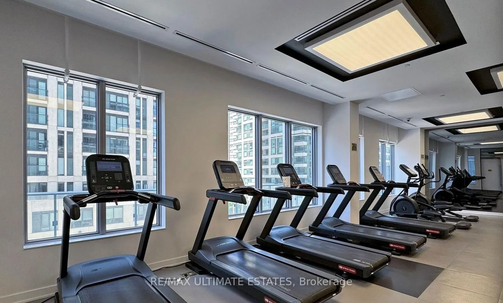 Photo 10 of Unit 2416, 195 Redpath Avenue, Toronto, Mount Pleasant West — HOMEH