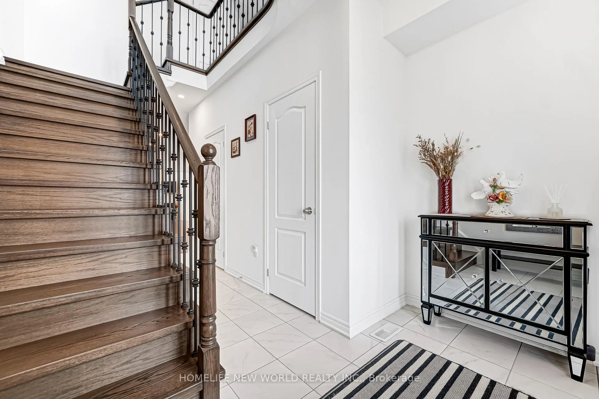 Photo 5 of 1780 William Lott Drive, Oshawa, Taunton — HOMEH