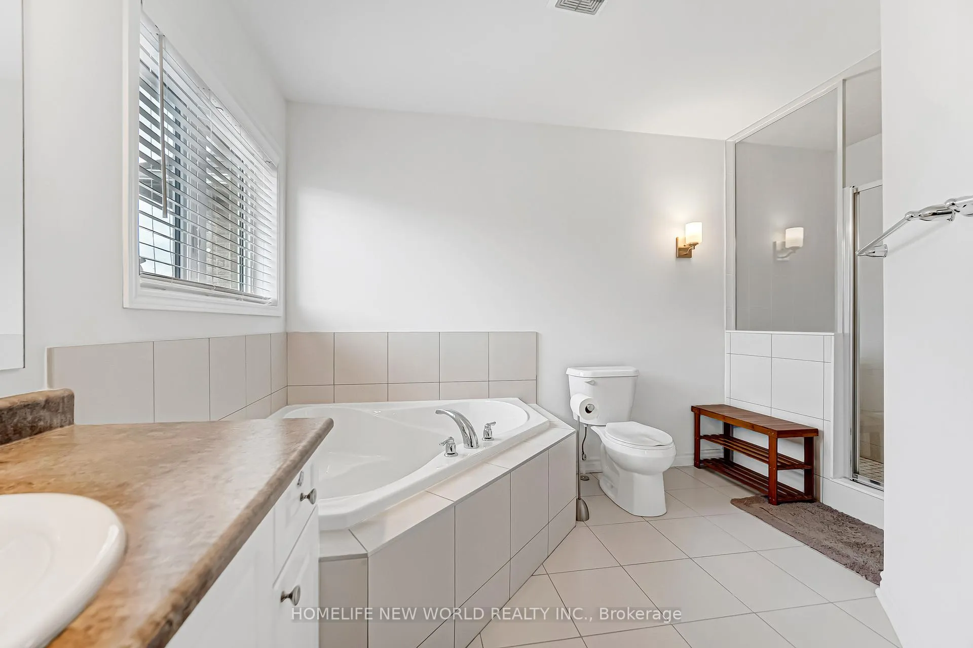 Photo 20 of 1780 William Lott Drive, Oshawa, Taunton — HOMEH