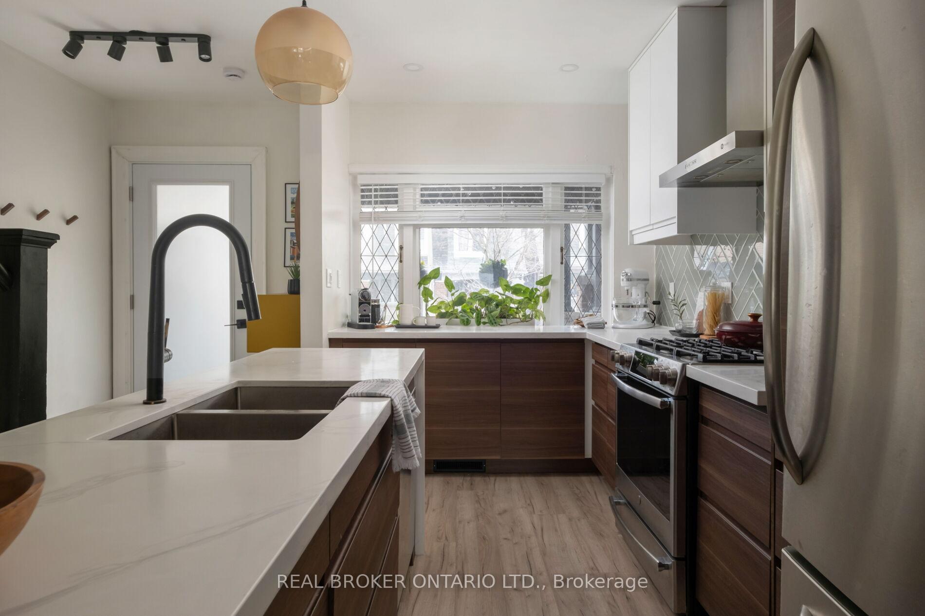 Photo 4 of 10 Ingham Avenue, Toronto, North Riverdale — HOMEH