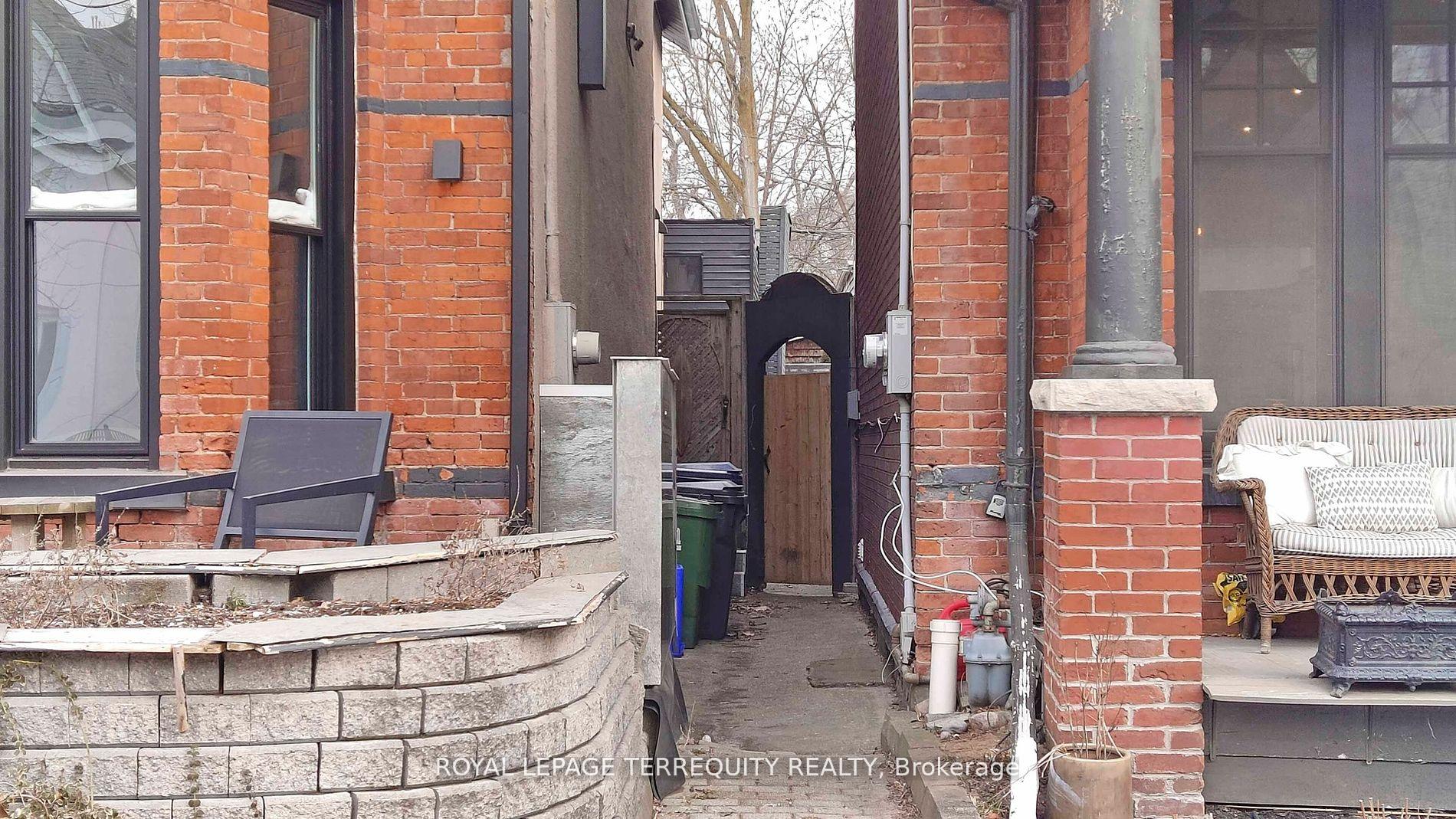 Photo 3 of 211 Pape Avenue, Toronto, South Riverdale — HOMEH