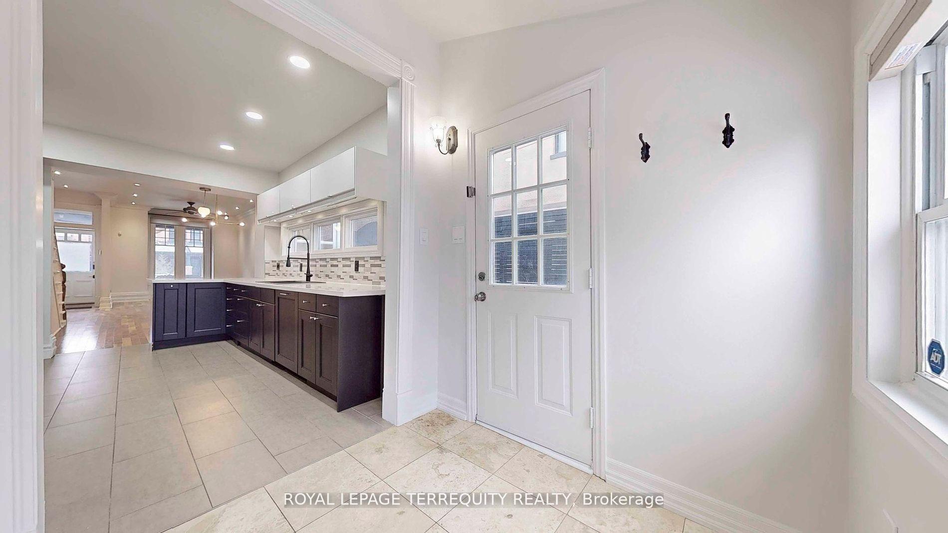 Photo 16 of 211 Pape Avenue, Toronto, South Riverdale — HOMEH
