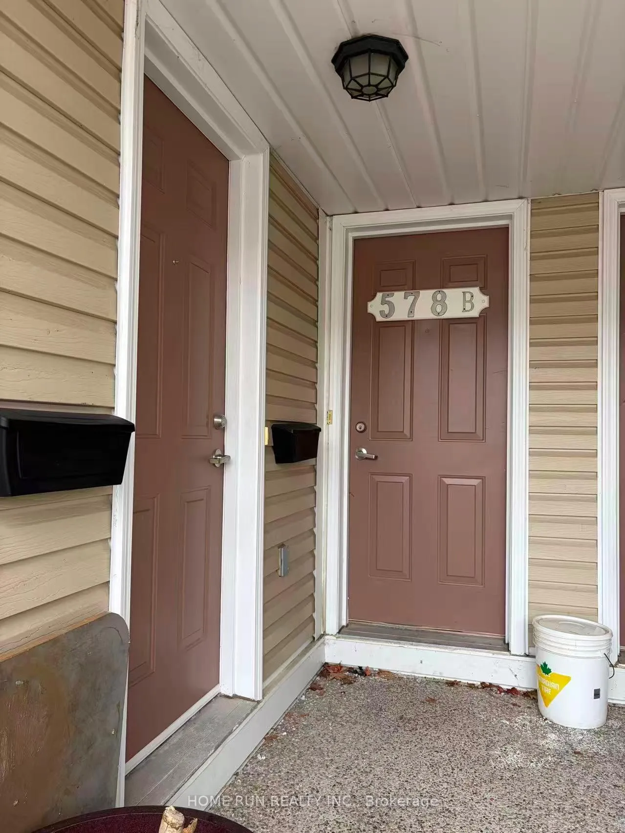 Photo 2 of Unit B, 578 Chapman Mills Drive, Ottawa, Barrhaven - Strandherd — HOMEH