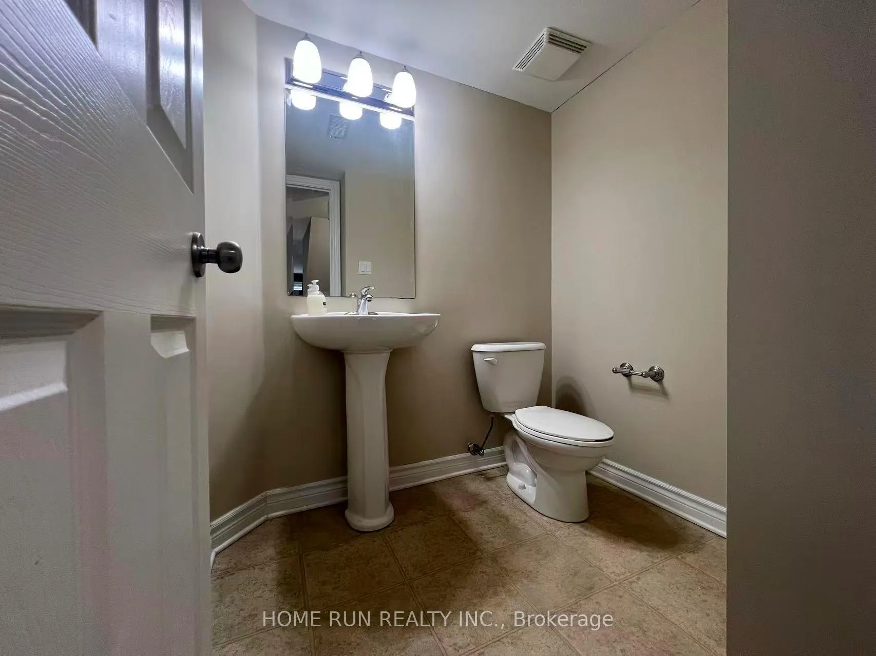 Photo 8 of Unit B, 578 Chapman Mills Drive, Ottawa, Barrhaven - Strandherd — HOMEH