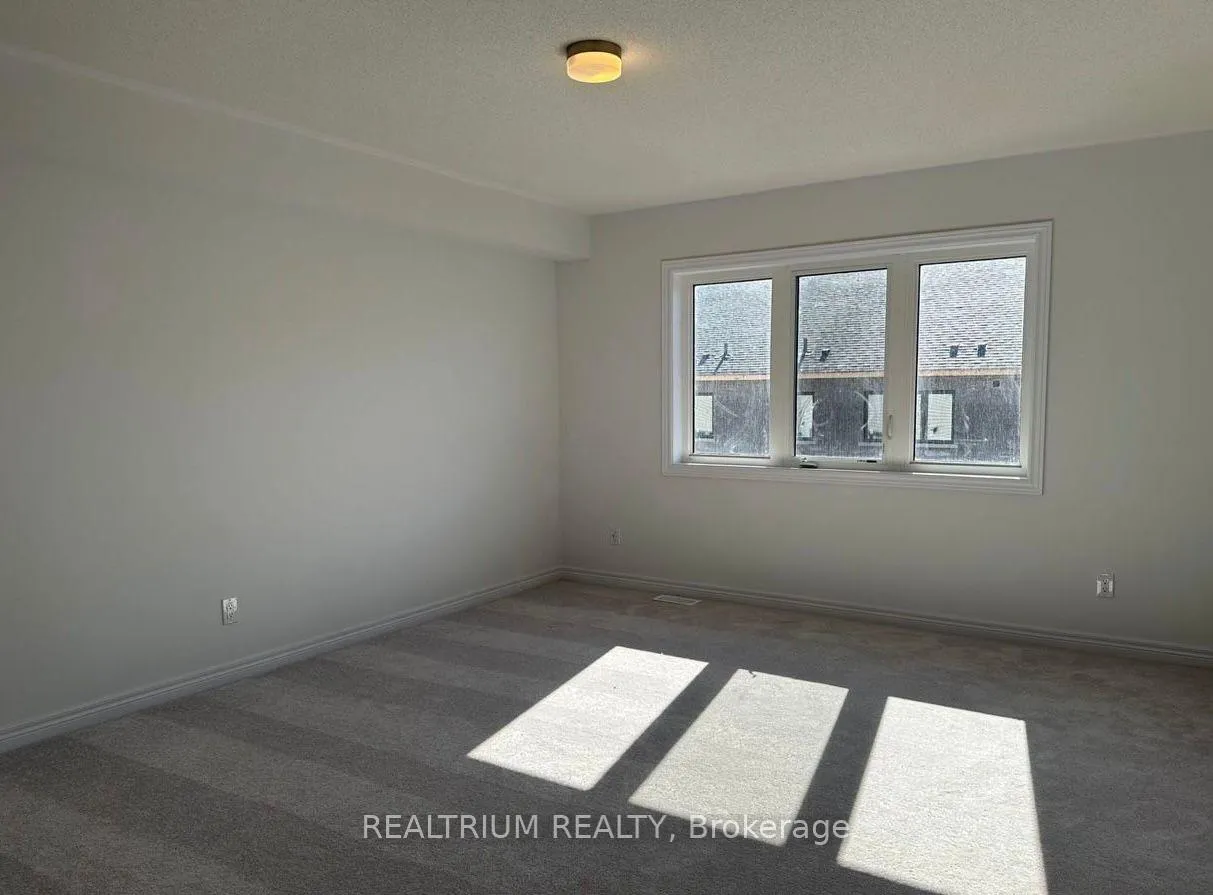 Photo 3 of 2034 Cameron Lott Crescent, Oshawa, Kedron — HOMEH