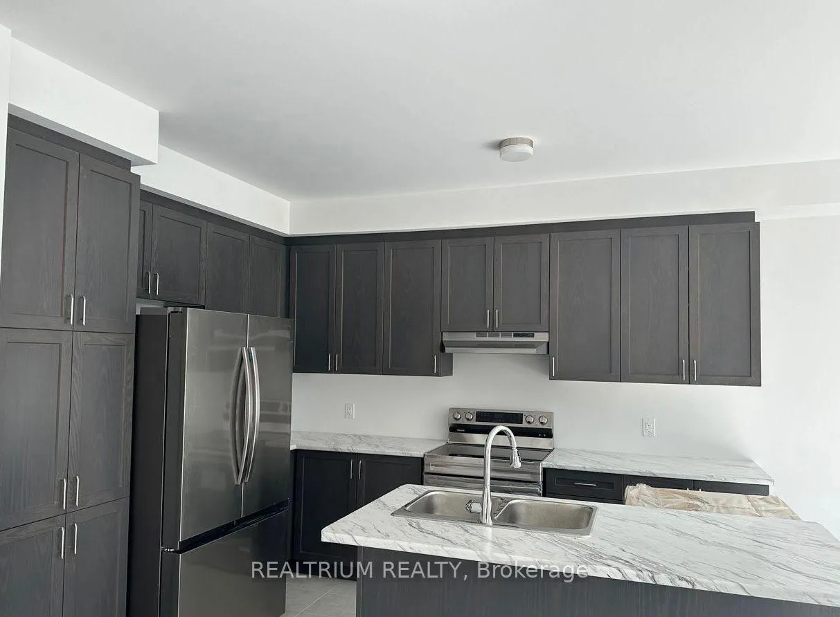 Photo 13 of 2034 Cameron Lott Crescent, Oshawa, Kedron — HOMEH