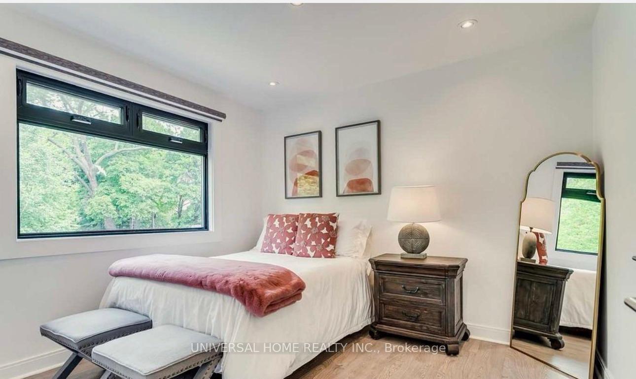 Photo 10 of 52 Lawrence Avenue W, Toronto, Lawrence Park North — HOMEH