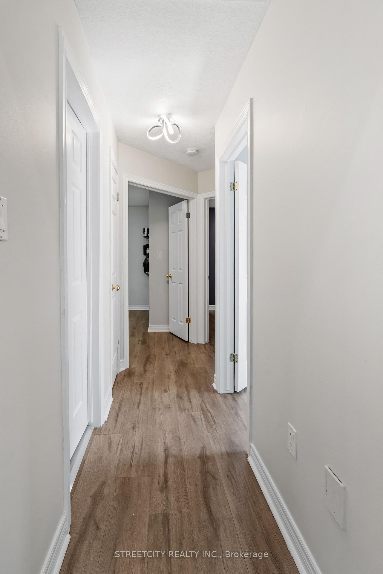 Photo 15 of 131 Bridle Path, Strathroy-Caradoc, SW — HOMEH