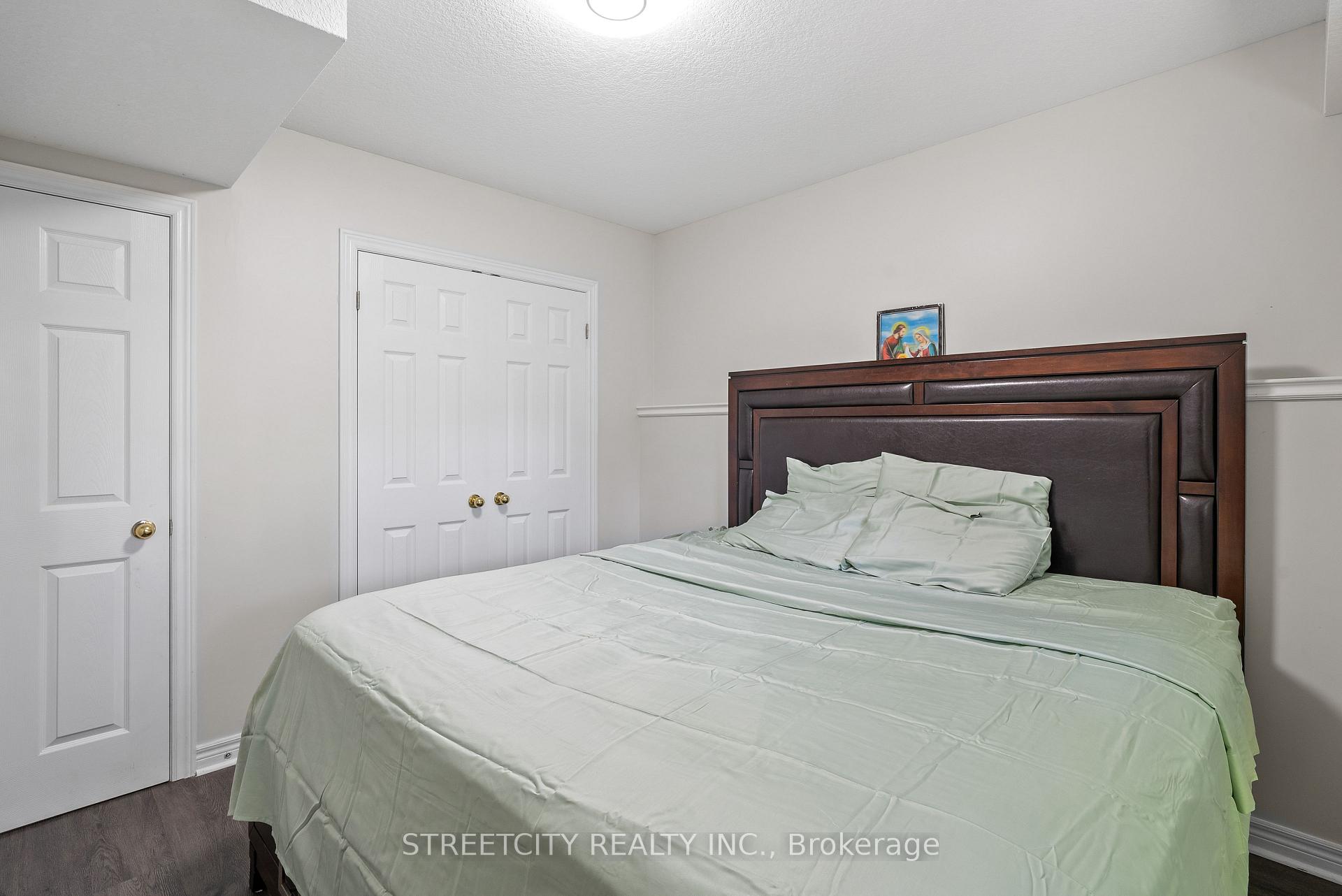 Photo 34 of 131 Bridle Path, Strathroy-Caradoc, SW — HOMEH