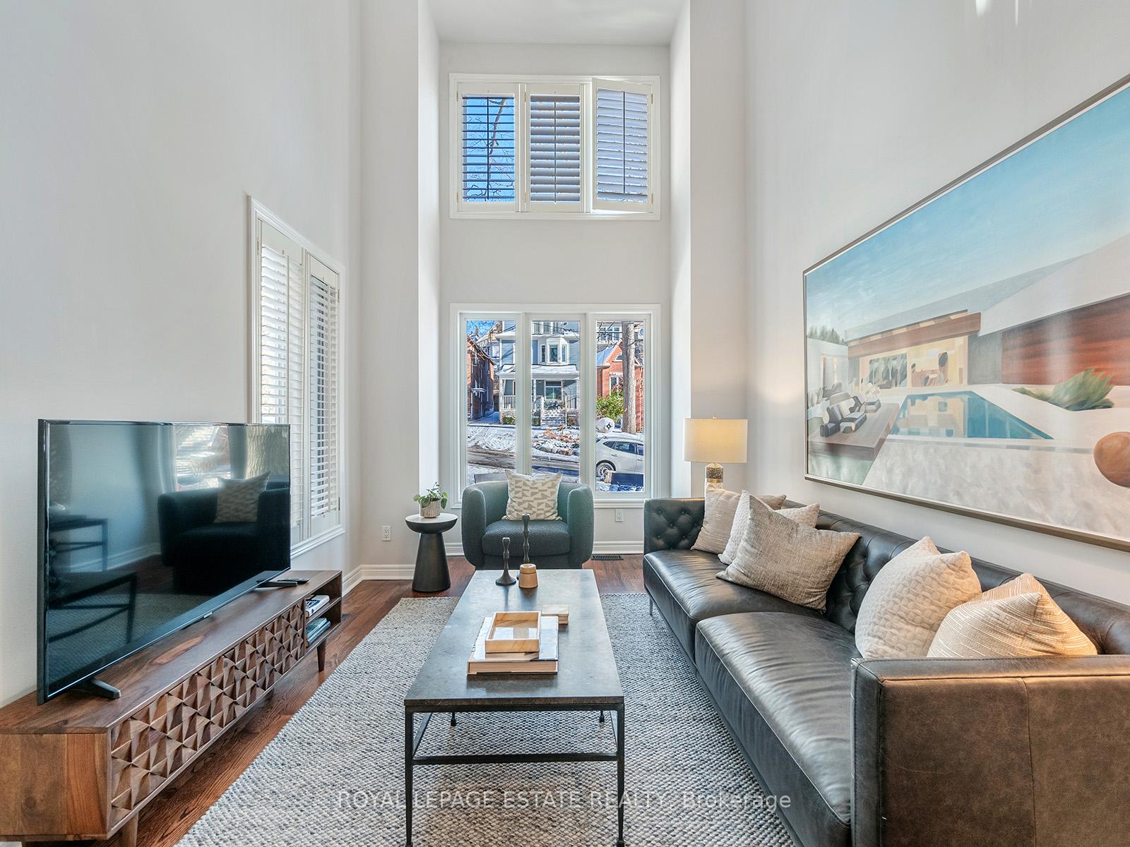 Photo 8 of 136 Silver Birch Avenue, Toronto, The Beaches — HOMEH