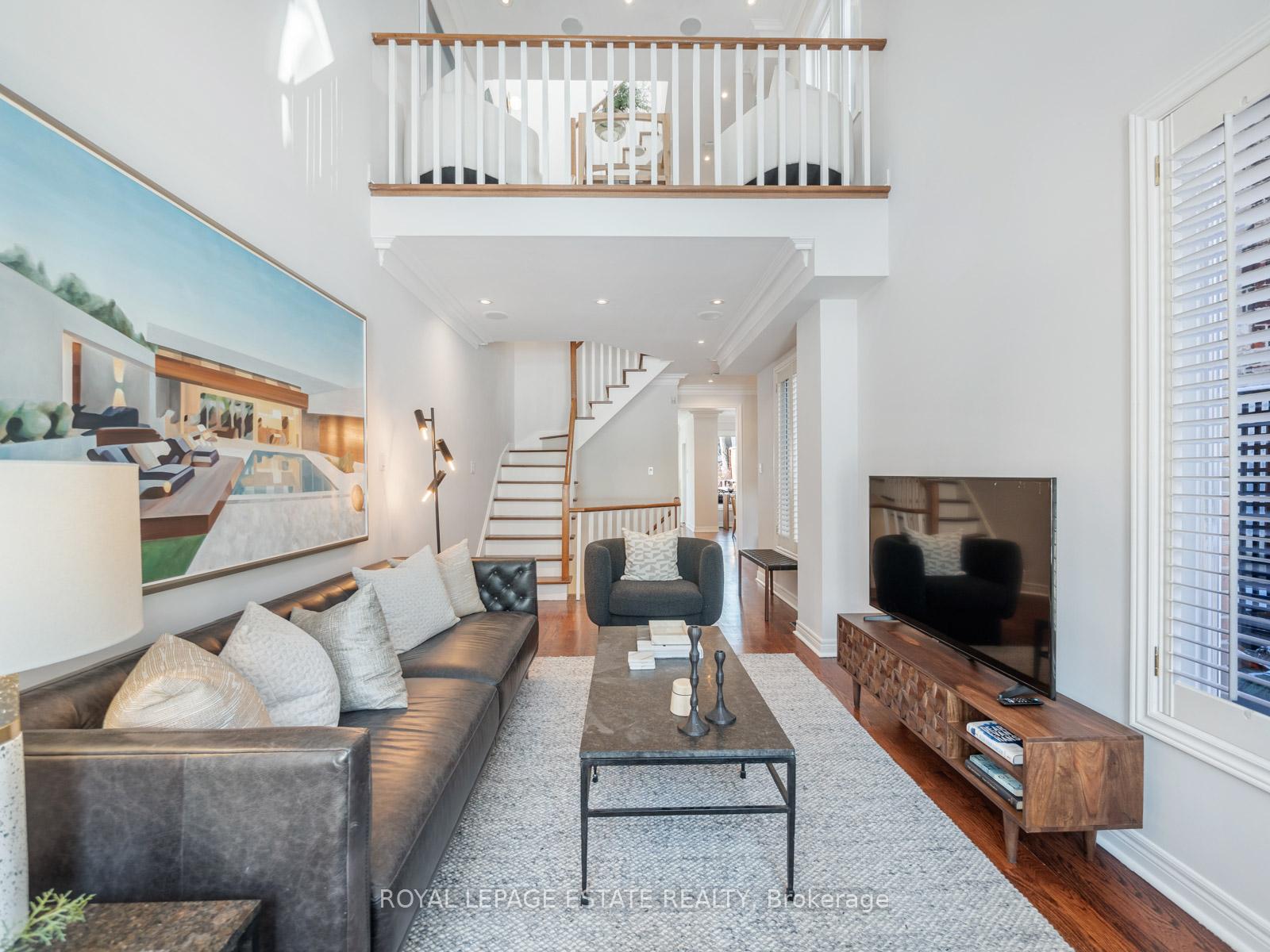 Photo 9 of 136 Silver Birch Avenue, Toronto, The Beaches — HOMEH
