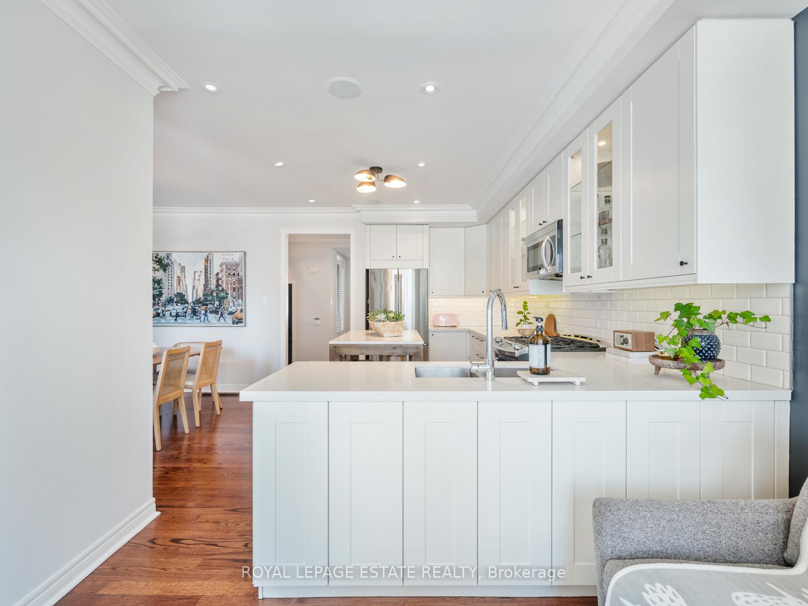 Photo 14 of 136 Silver Birch Avenue, Toronto, The Beaches — HOMEH