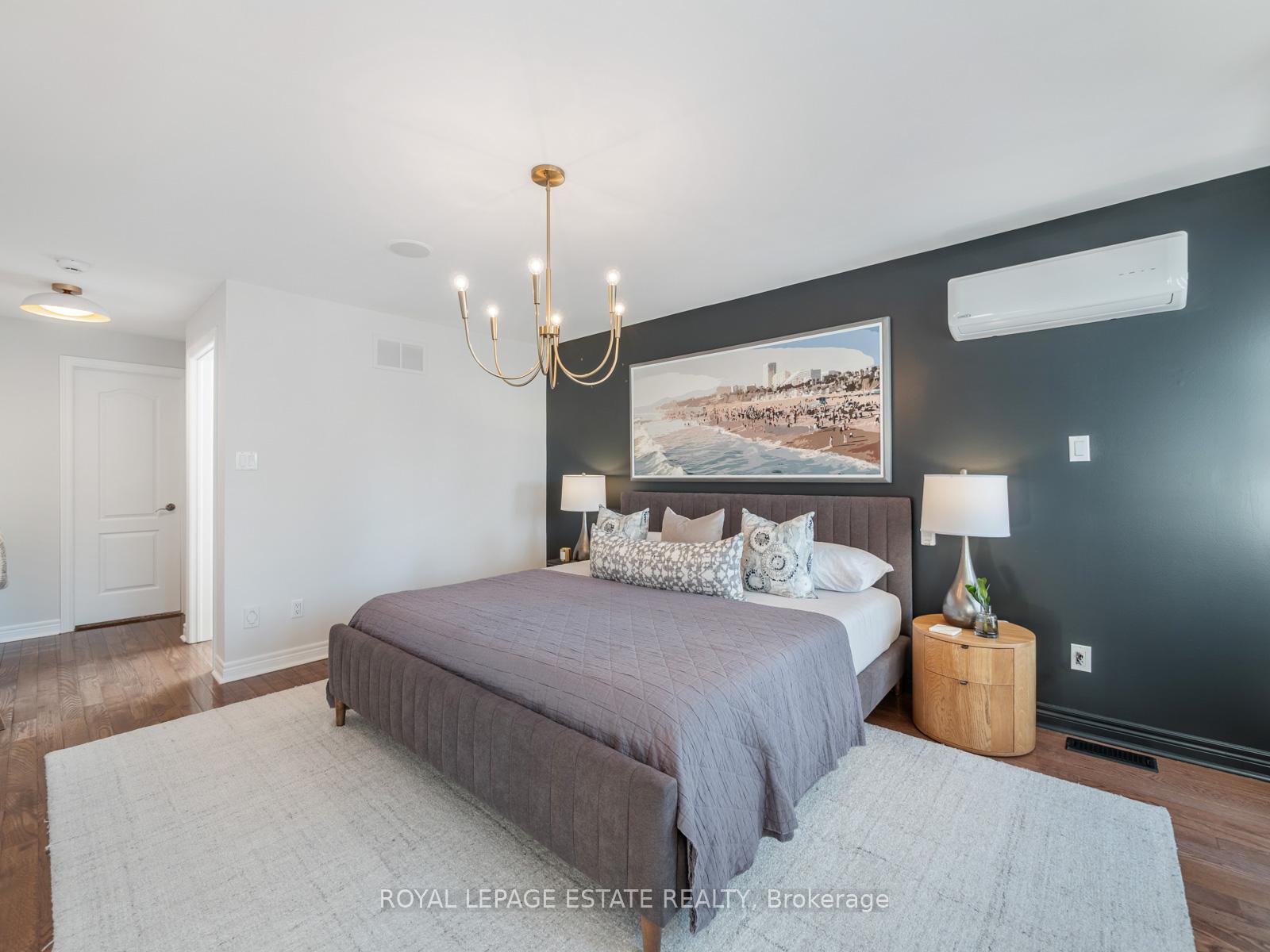 Photo 27 of 136 Silver Birch Avenue, Toronto, The Beaches — HOMEH
