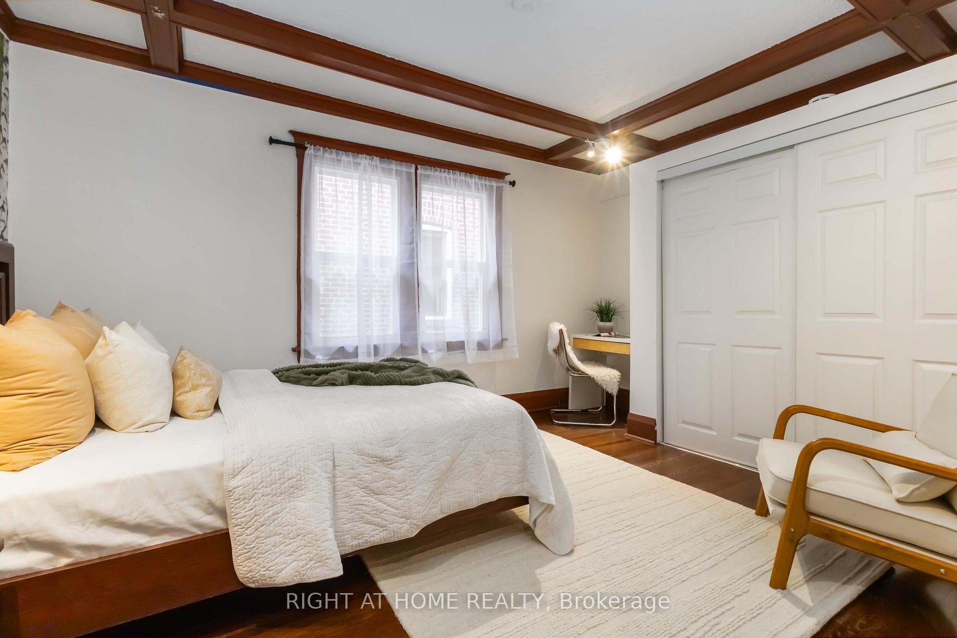 Photo 17 of 306 Strathmore Boulevard, Toronto, Danforth — HOMEH