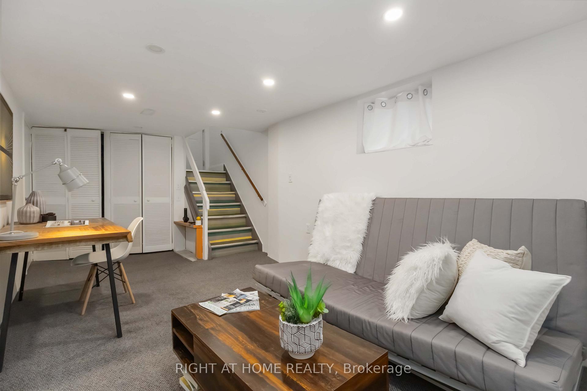 Photo 24 of 306 Strathmore Boulevard, Toronto, Danforth — HOMEH