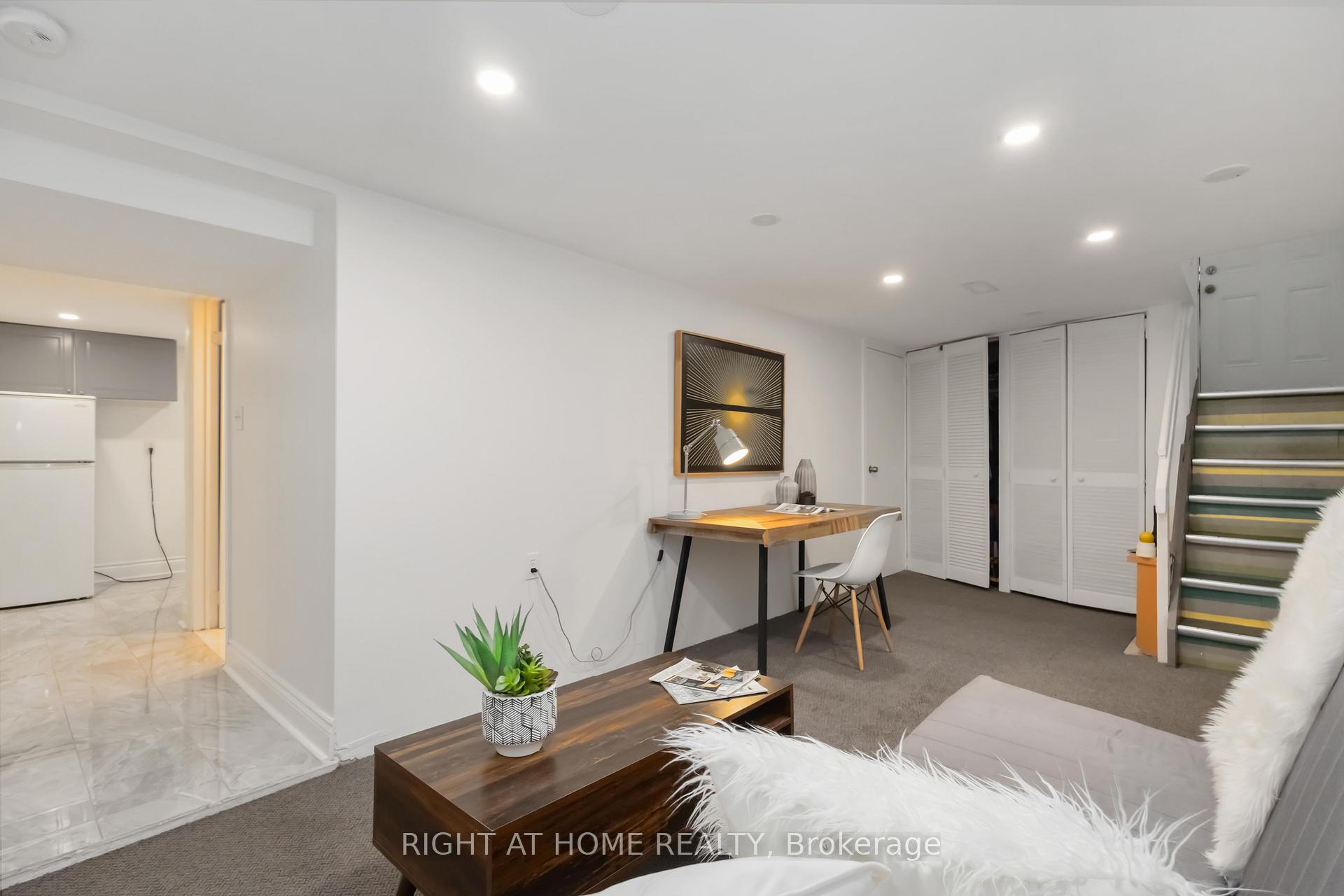 Photo 25 of 306 Strathmore Boulevard, Toronto, Danforth — HOMEH