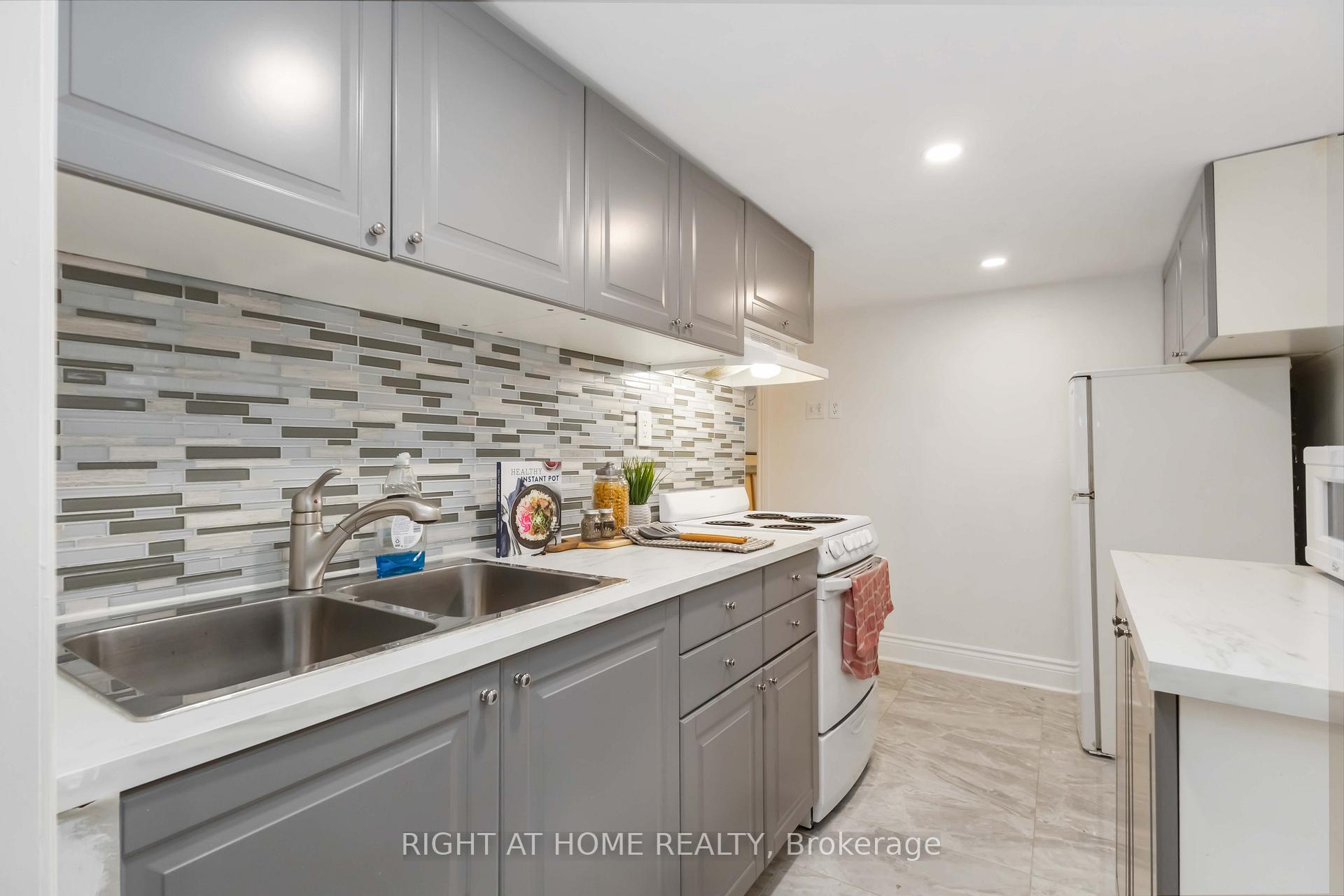 Photo 26 of 306 Strathmore Boulevard, Toronto, Danforth — HOMEH