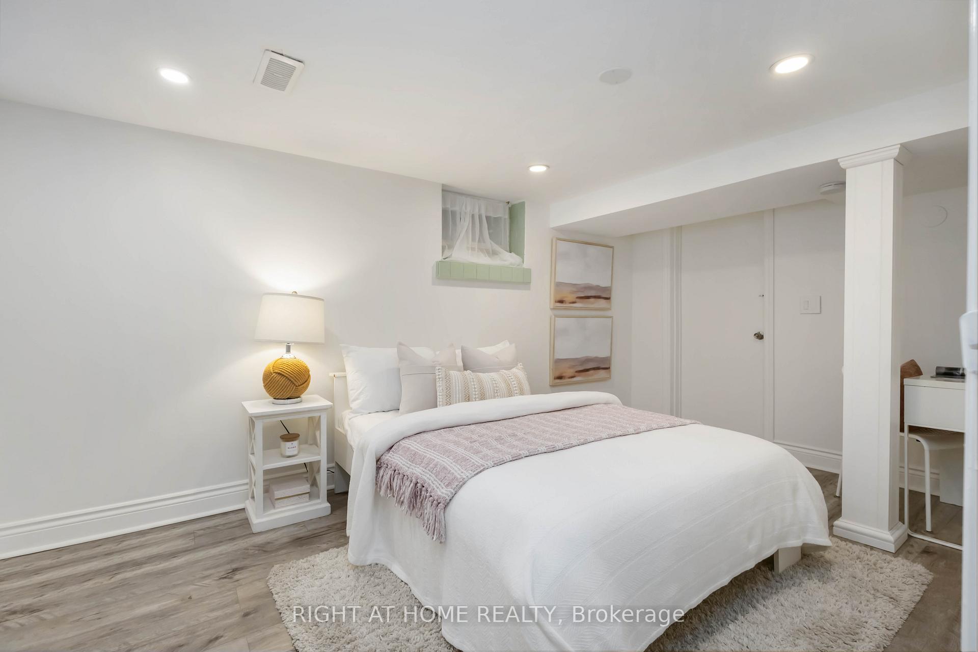Photo 30 of 306 Strathmore Boulevard, Toronto, Danforth — HOMEH