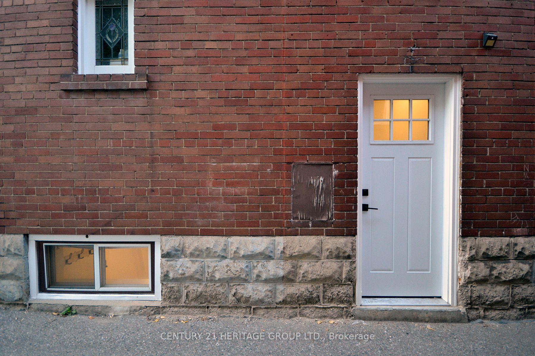 Photo 2 of Unit Lower, 287 Cedarvale Avenue, Toronto, Woodbine-Lumsden — HOMEH