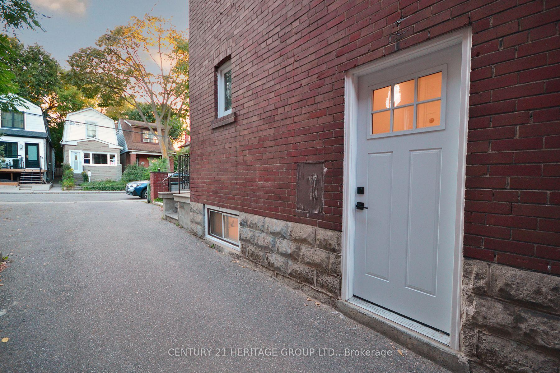 Photo 3 of Unit Lower, 287 Cedarvale Avenue, Toronto, Woodbine-Lumsden — HOMEH