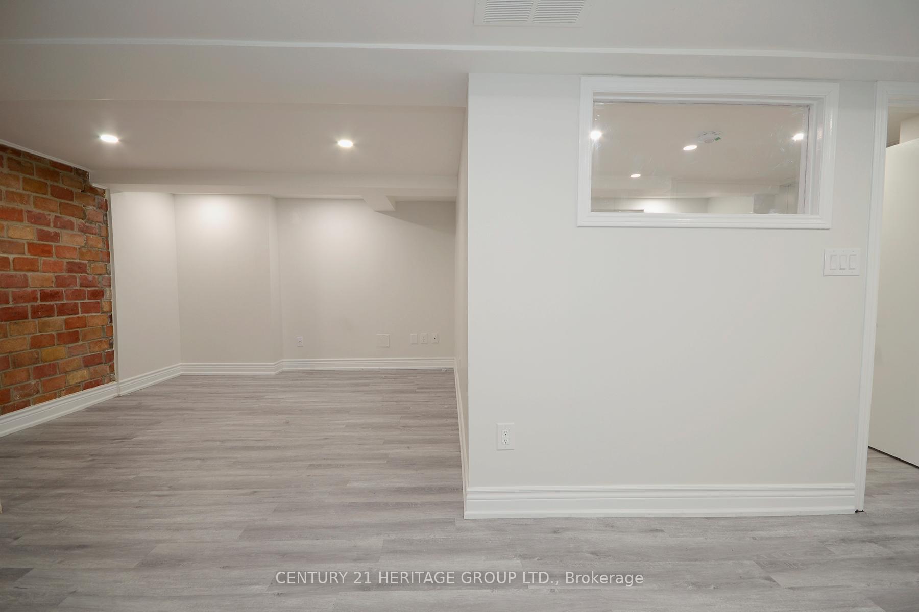 Photo 11 of Unit Lower, 287 Cedarvale Avenue, Toronto, Woodbine-Lumsden — HOMEH