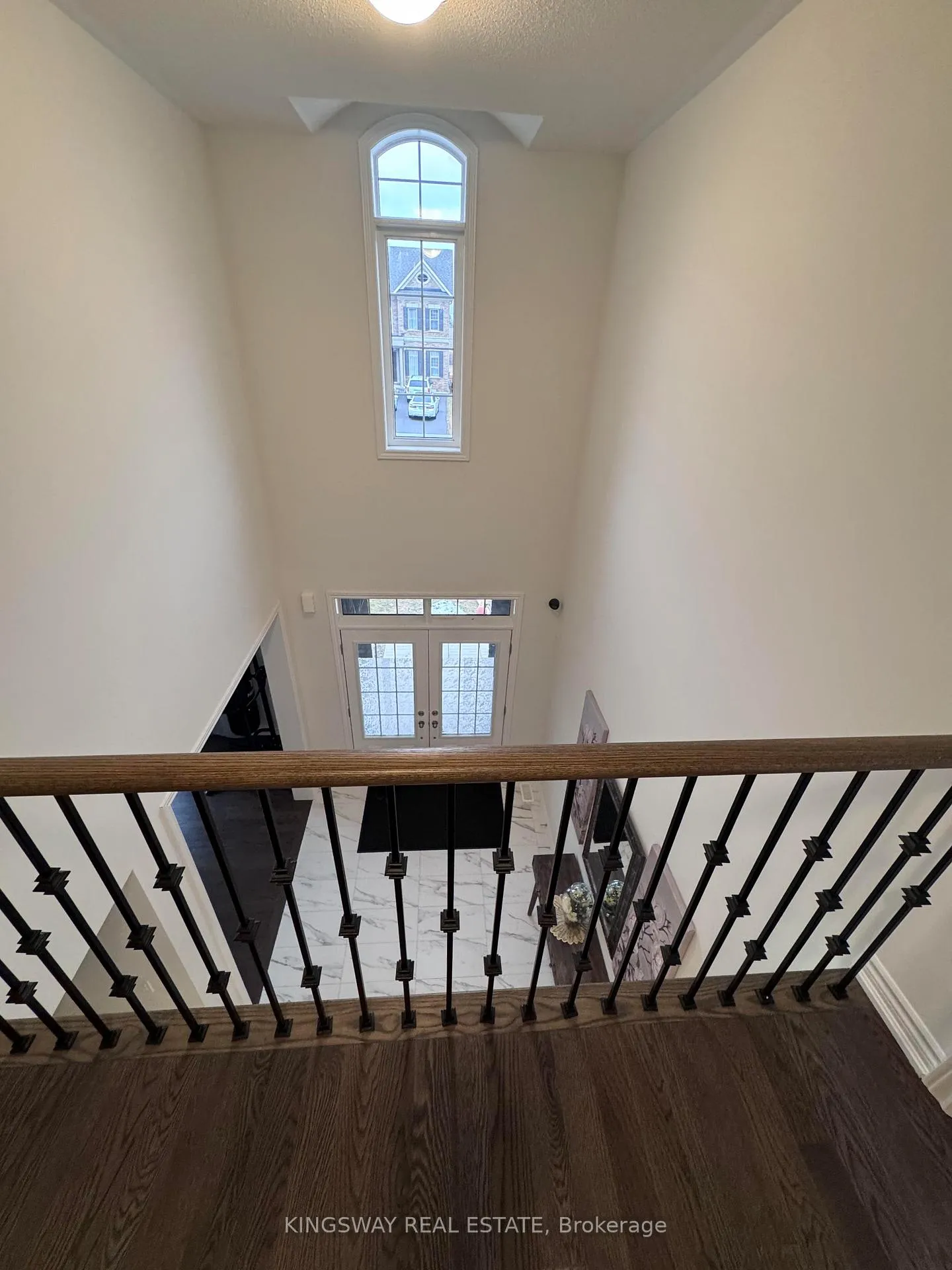 Photo 8 of 30 Moreau Way, Springwater, Minesing — HOMEH