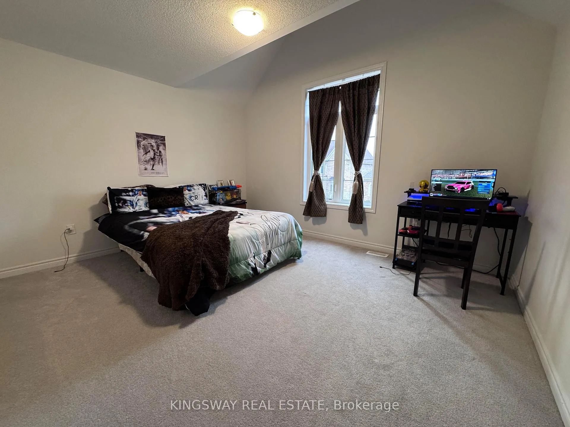 Photo 24 of 30 Moreau Way, Springwater, Minesing — HOMEH