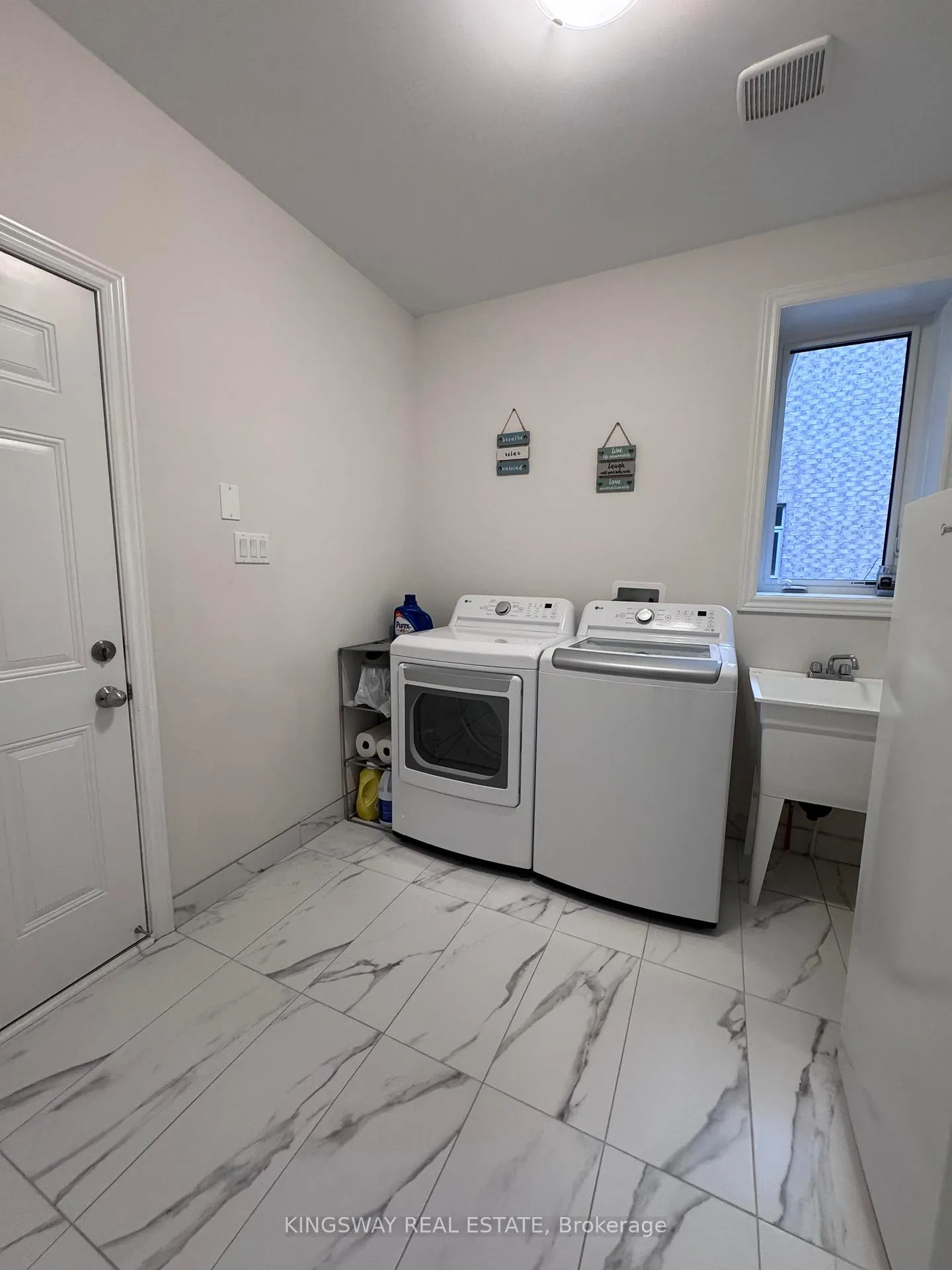 Photo 31 of 30 Moreau Way, Springwater, Minesing — HOMEH