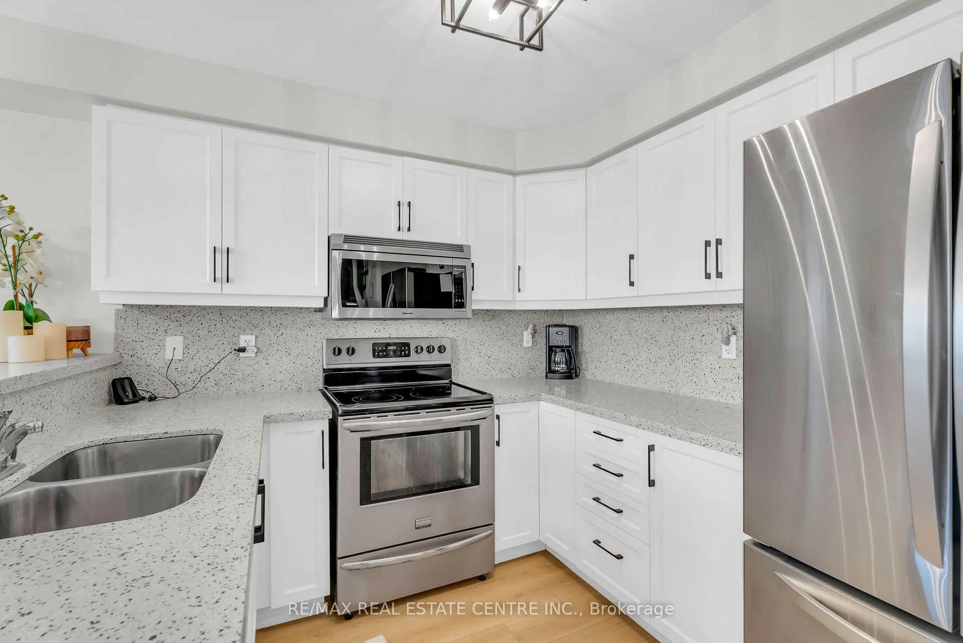 Photo 29 of 43 Lockheed Crescent, Brampton, Fletcher's Meadow — HOMEH