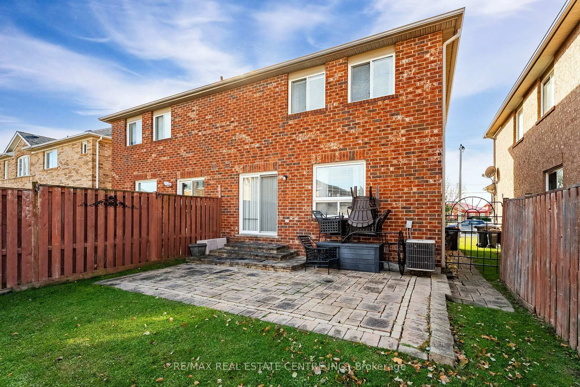 Photo 50 of 43 Lockheed Crescent, Brampton, Fletcher's Meadow — HOMEH