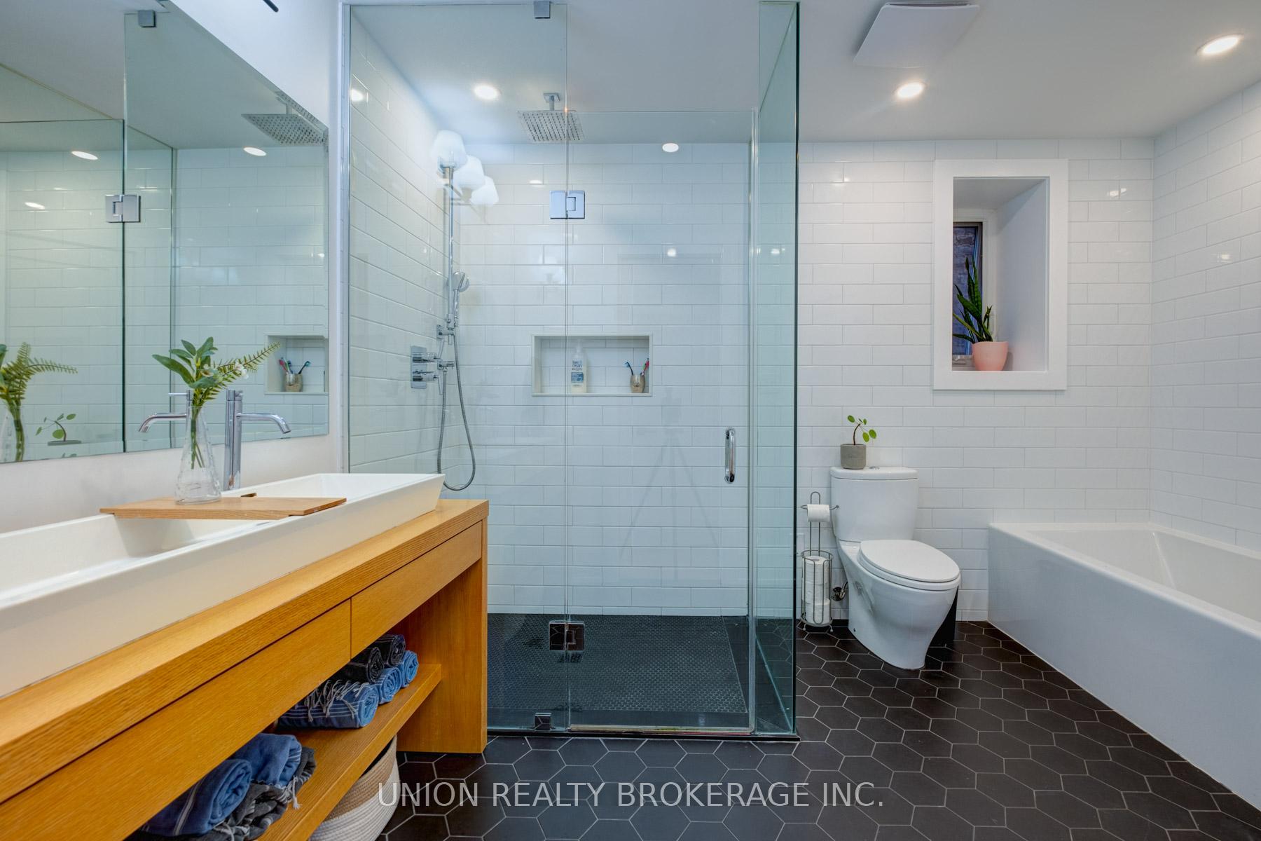 Photo 11 of 38 Coady Avenue, Toronto, South Riverdale — HOMEH