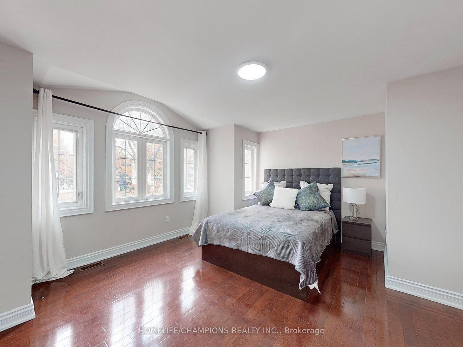 Photo 24 of 896 Kennedy Road, Scarborough, Ionview — HOMEH