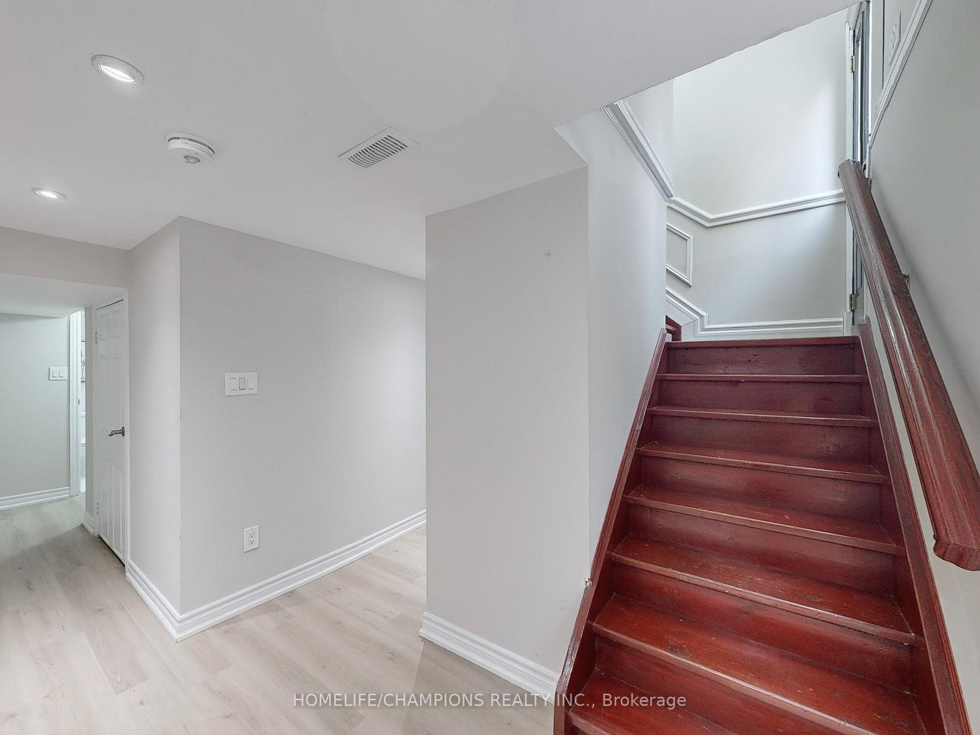 Photo 30 of 896 Kennedy Road, Scarborough, Ionview — HOMEH