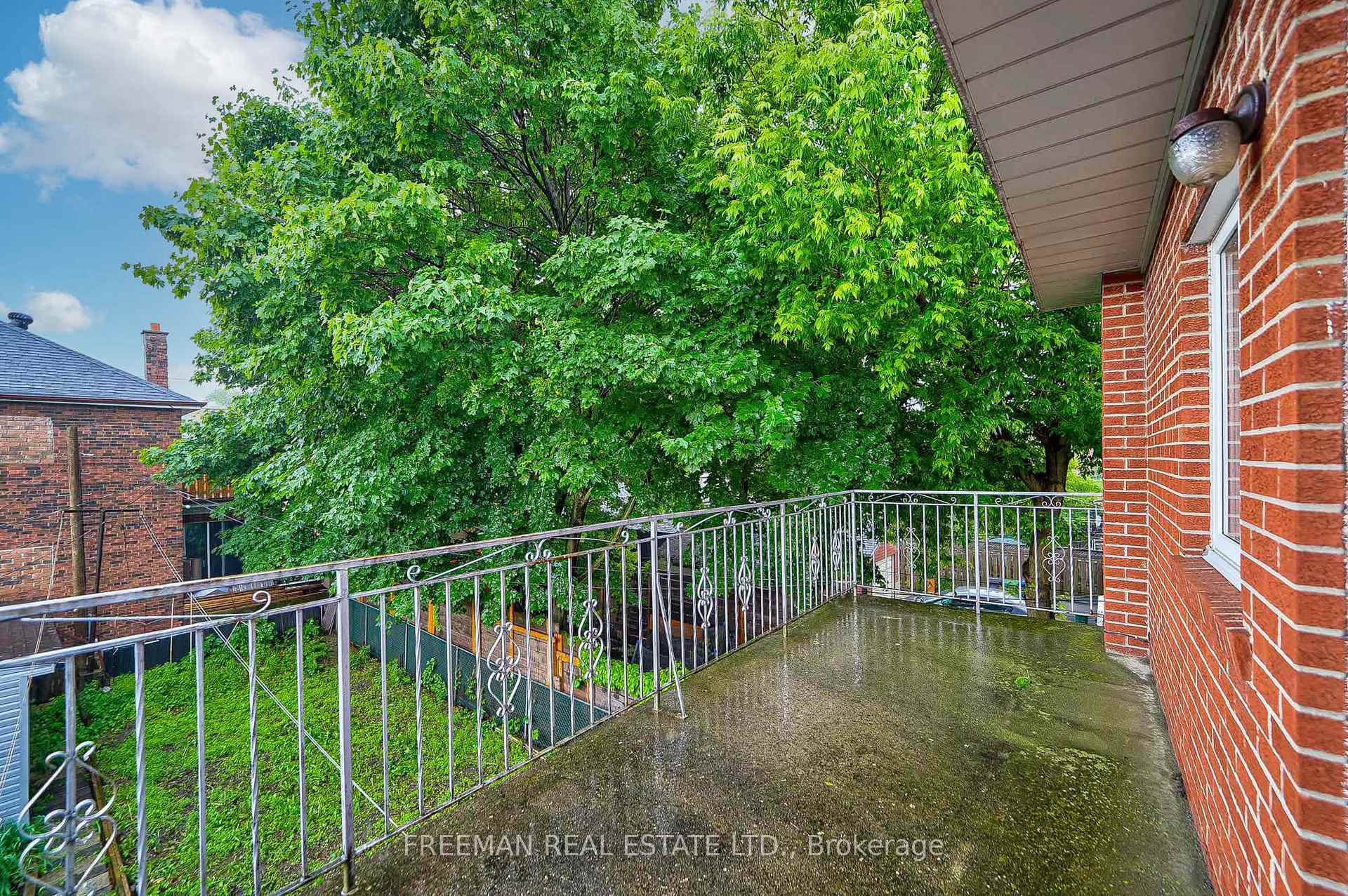 Photo 13 of 1925 Dufferin Street, Toronto, Oakwood Village — HOMEH