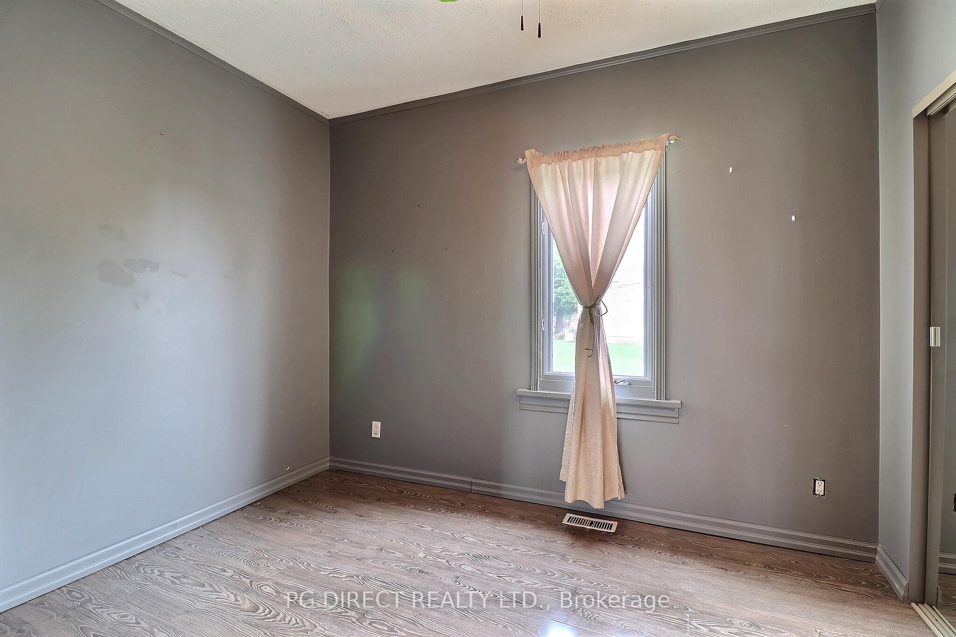 Photo 11 of 597 Brook Street, Strathroy-Caradoc, Melbourne — HOMEH