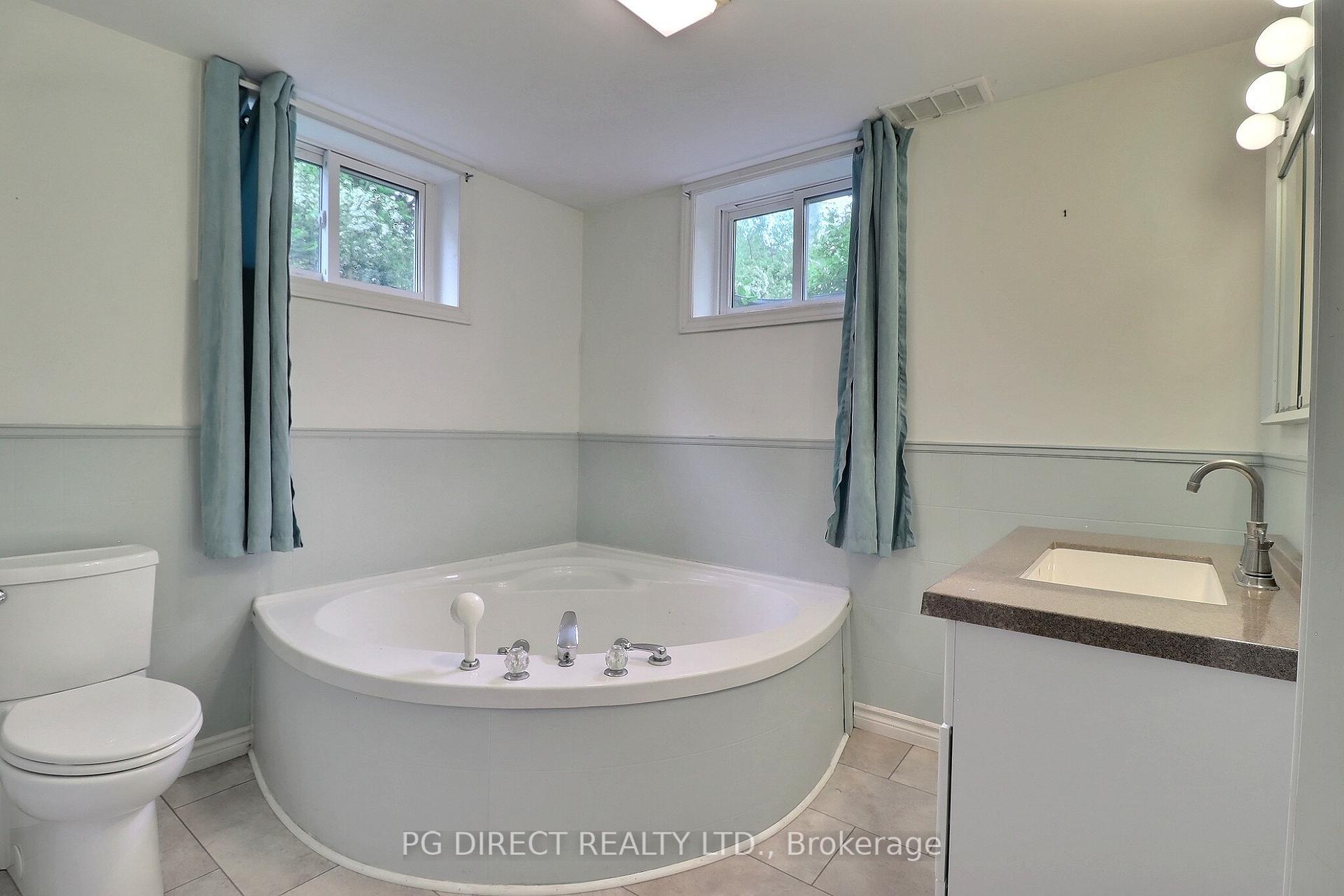 Photo 16 of 597 Brook Street, Strathroy-Caradoc, Melbourne — HOMEH