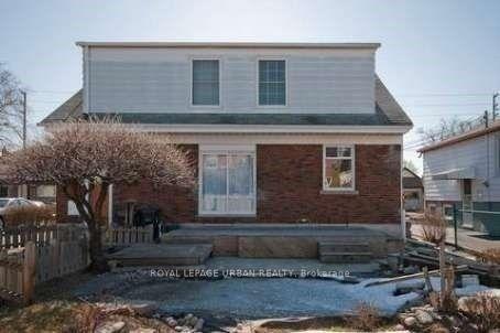 Front of 130 Yardley Avenue