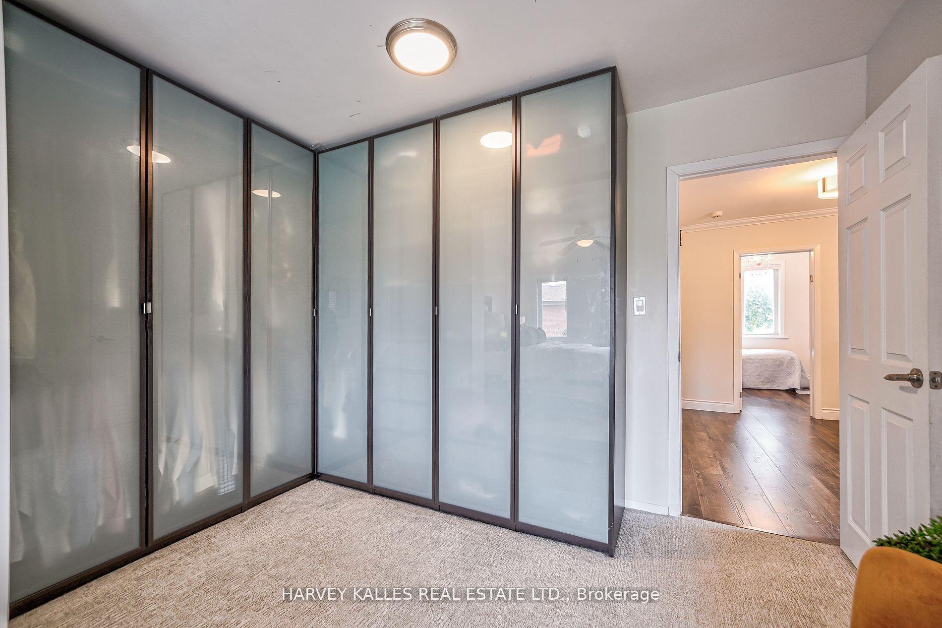 Photo 18 of 106 Gloucester Grove, Toronto, Oakwood Village — HOMEH